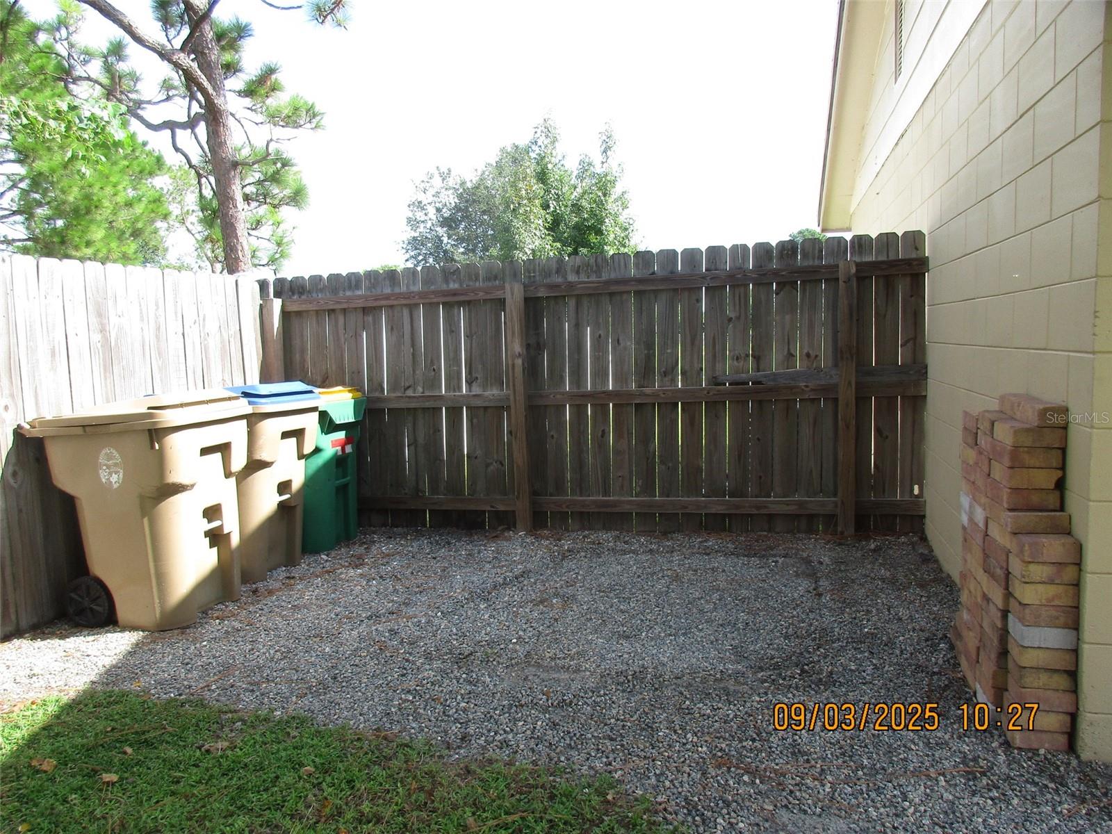 Image 18 of 20 For 833 Florida Parkway