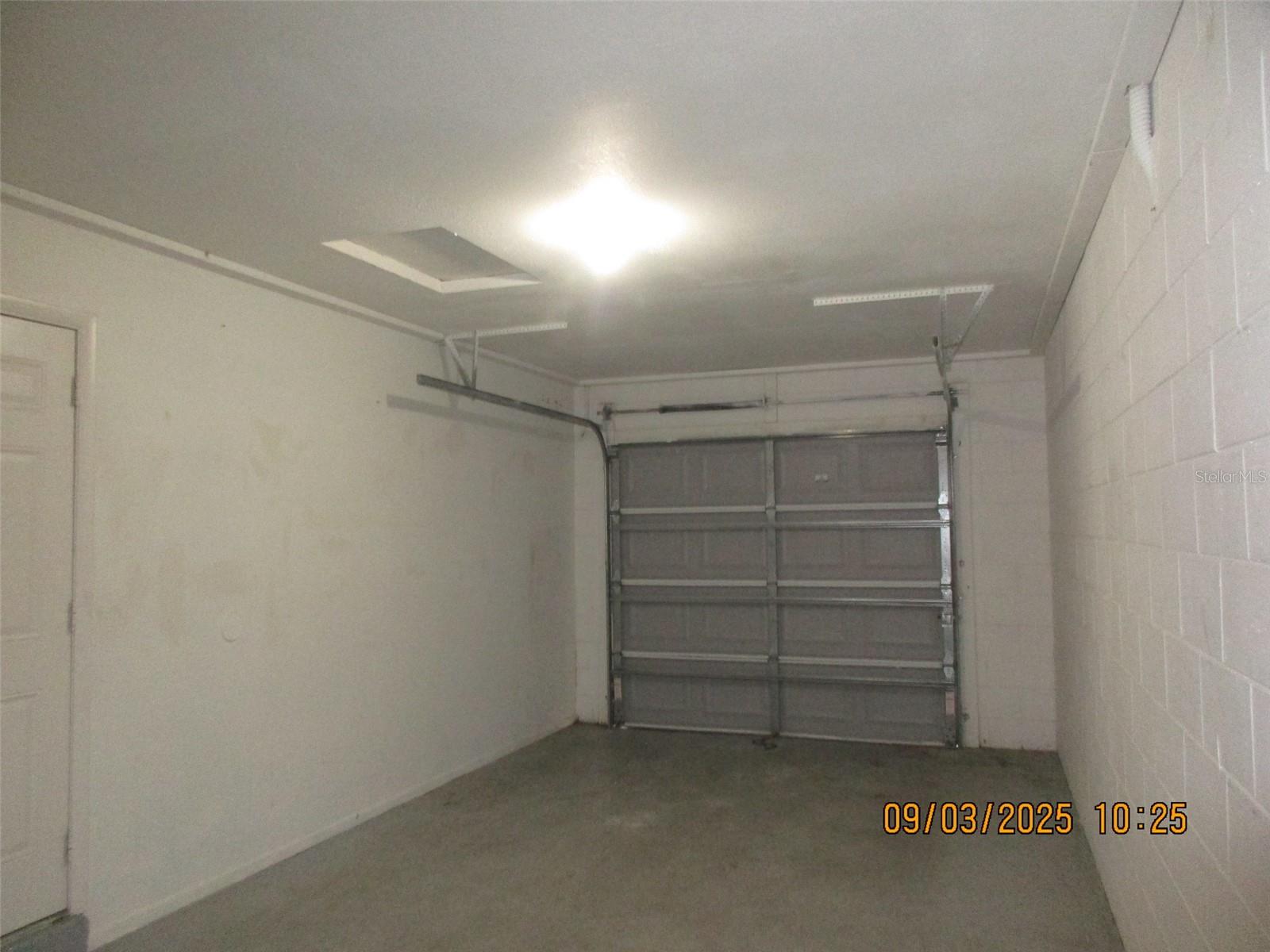 Image 8 of 20 For 833 Florida Parkway