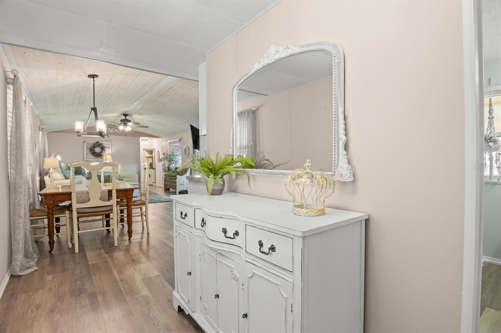 Image 7 of 36 For 105 Candlewood Drive