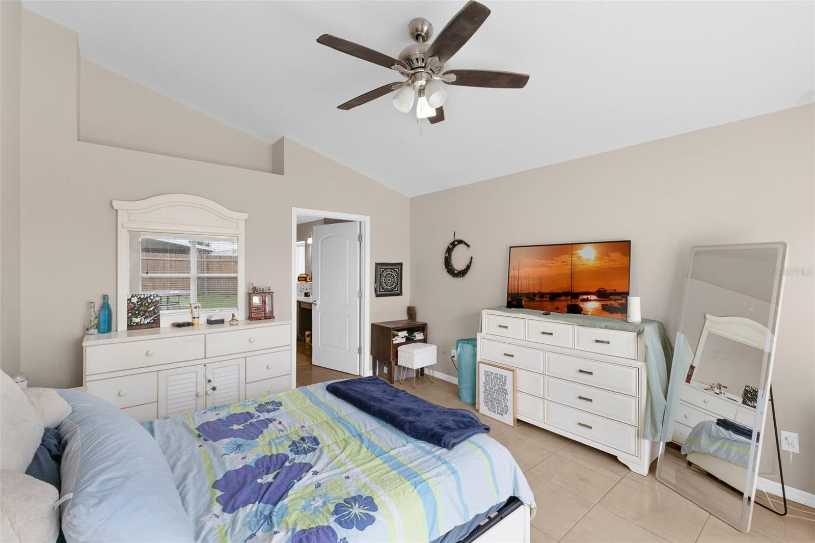 Image 13 of 23 For 129 Brushcreek Drive