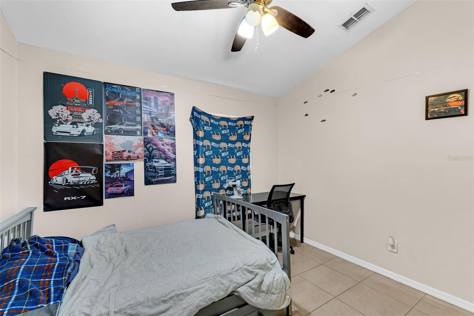 Image 18 of 23 For 129 Brushcreek Drive