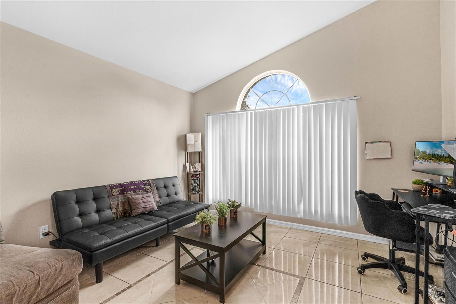 Image 3 of 23 For 129 Brushcreek Drive