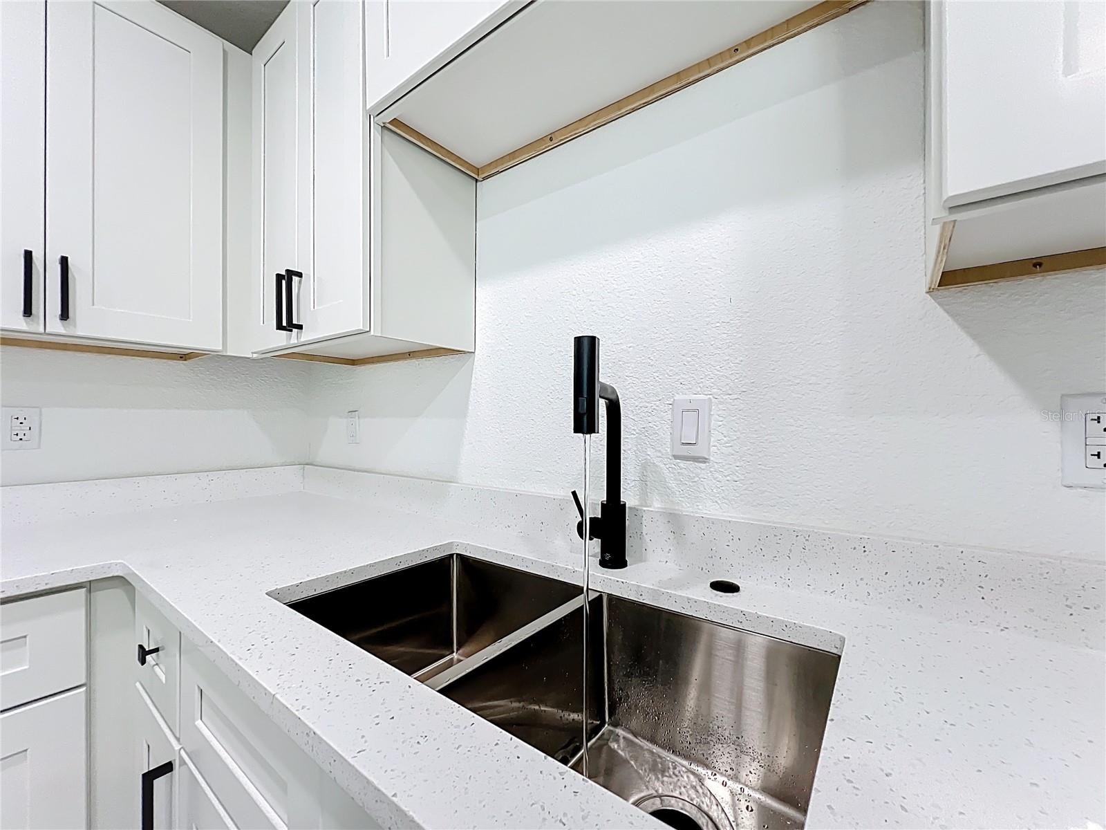 Image 13 of 56 For 2922 11th Street