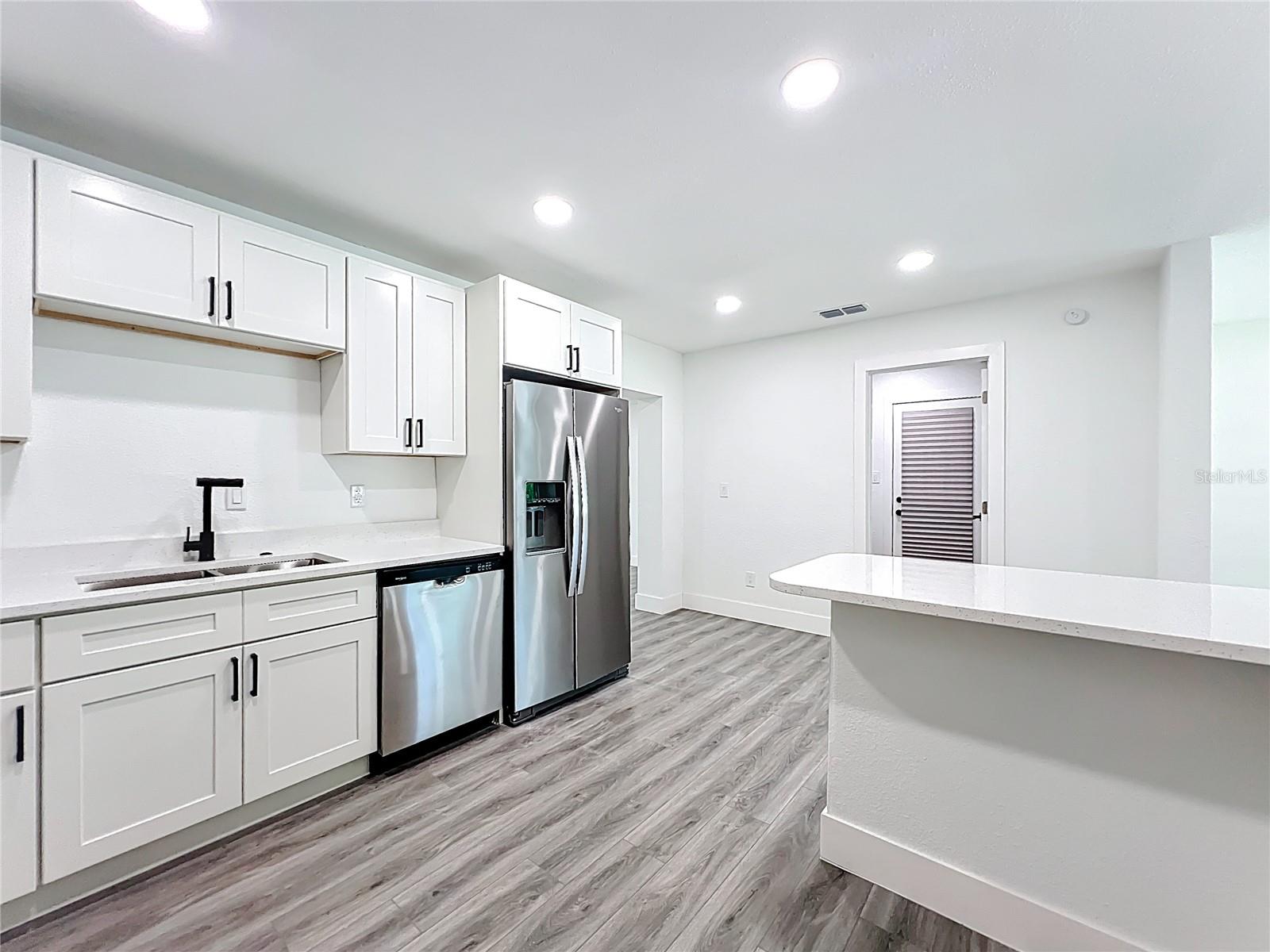 Image 17 of 56 For 2922 11th Street