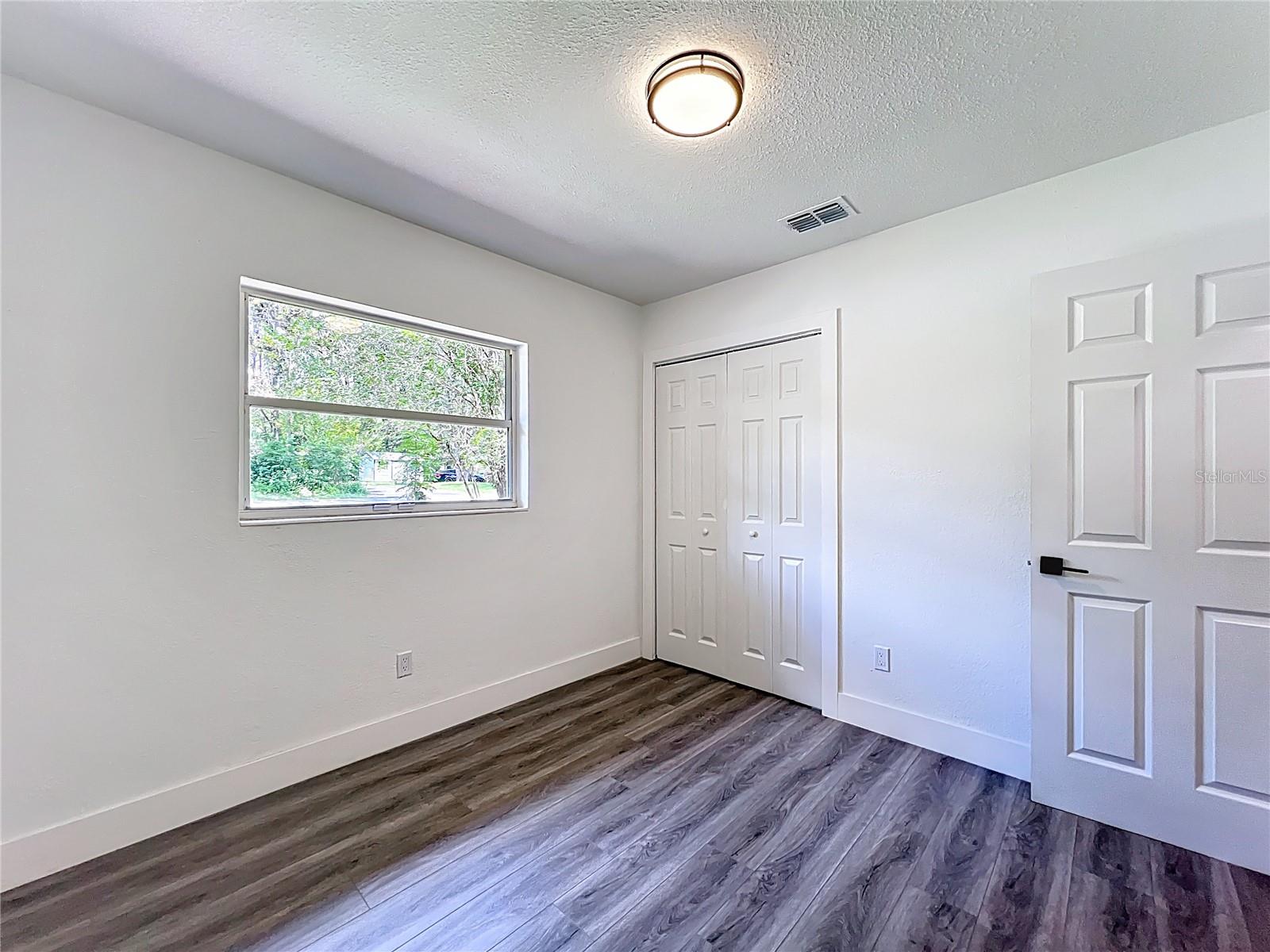 Image 21 of 56 For 2922 11th Street