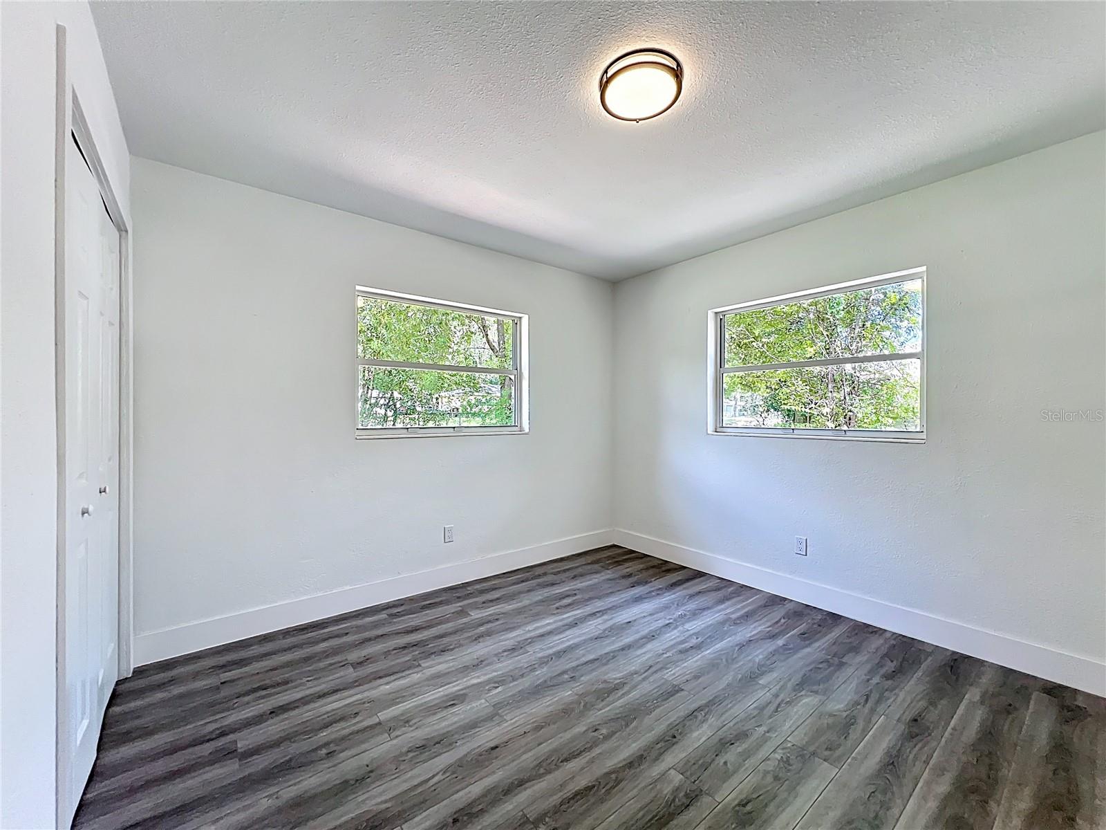 Image 23 of 56 For 2922 11th Street
