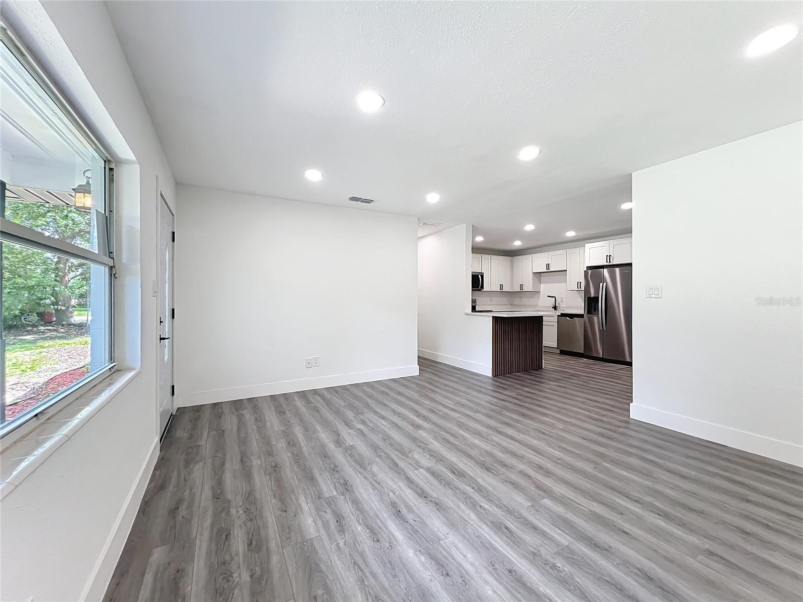 Image 8 of 56 For 2922 11th Street