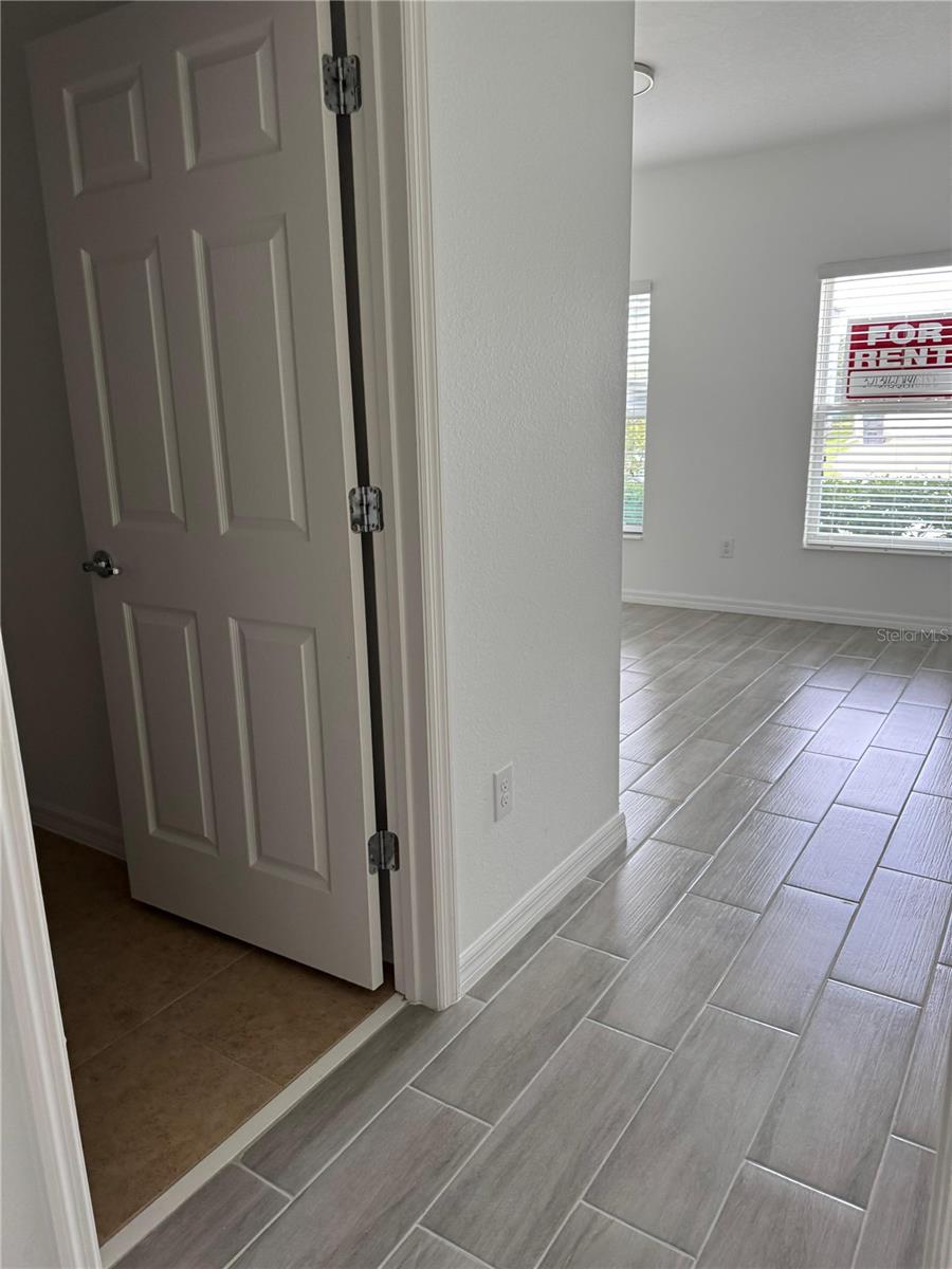 Image 7 of 19 For 545 Ogelthorpe Drive