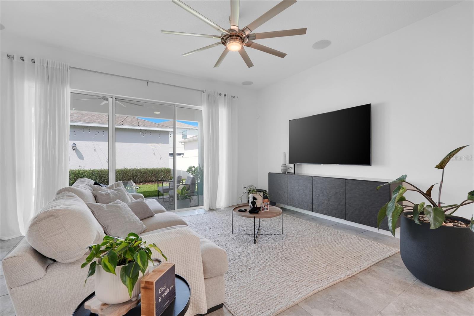 Image 16 of 41 For 15363 Gilligan Court