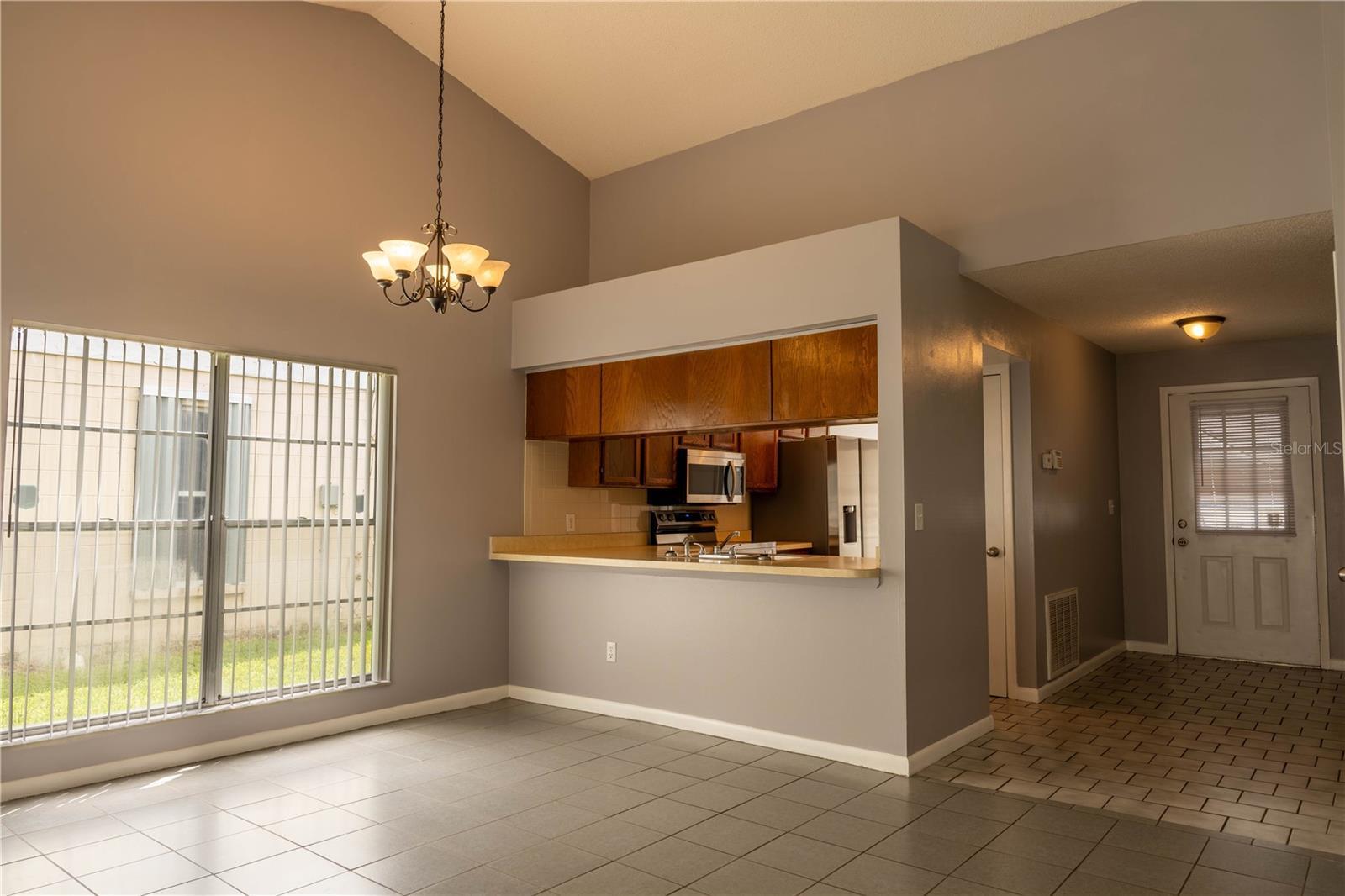 Image 13 of 28 For 8273 Cascade Oaks Drive