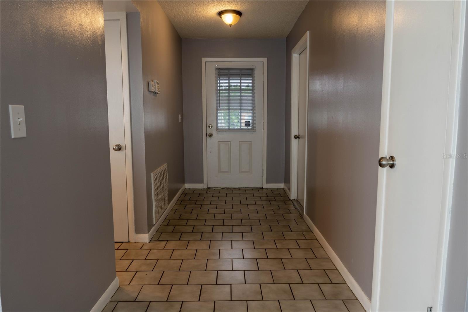 Image 4 of 28 For 8273 Cascade Oaks Drive