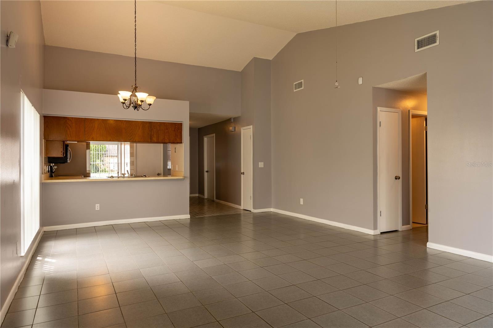 Image 8 of 28 For 8273 Cascade Oaks Drive