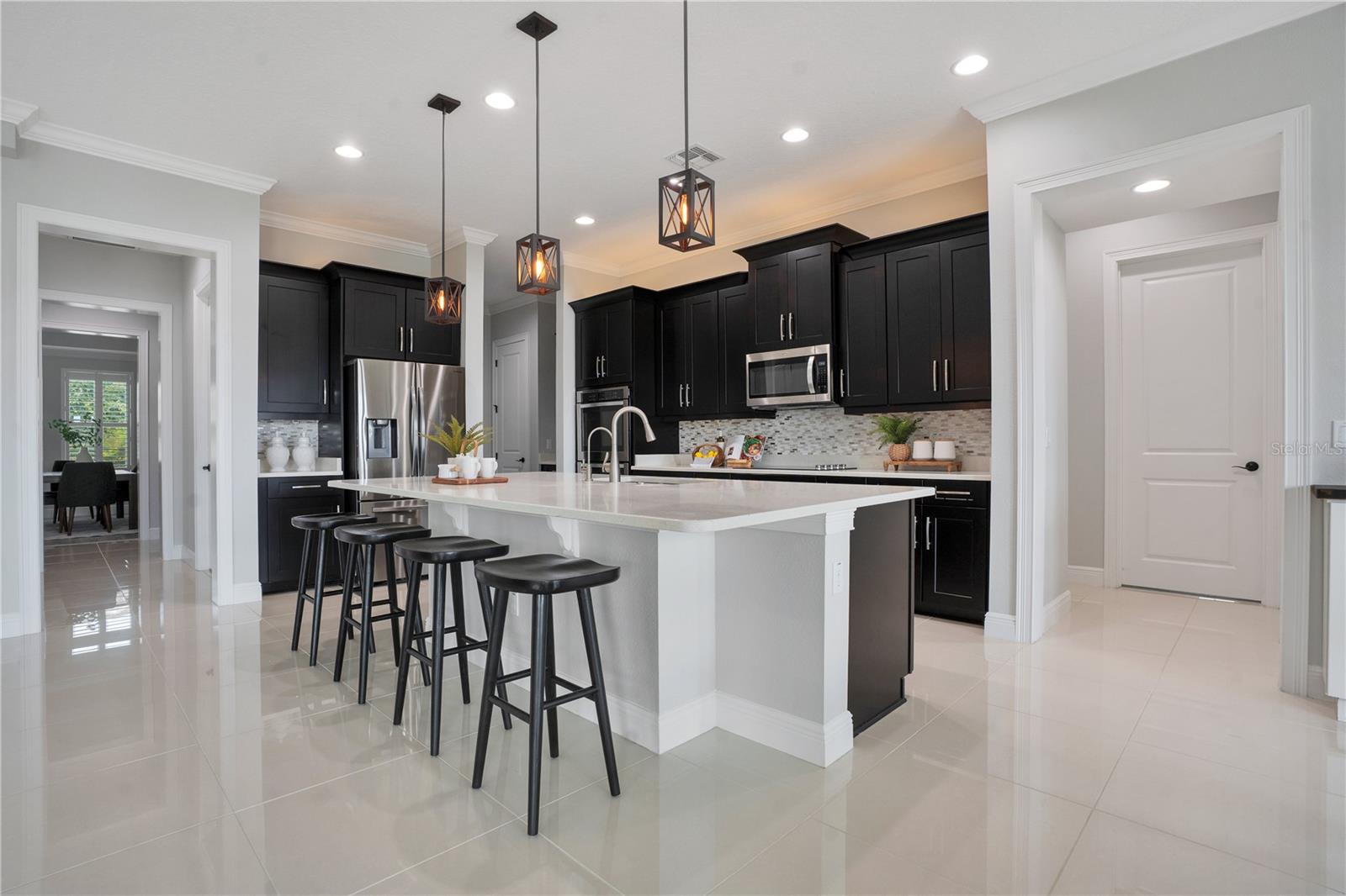 Image 3 of 100 For 16653 Broadwater Avenue
