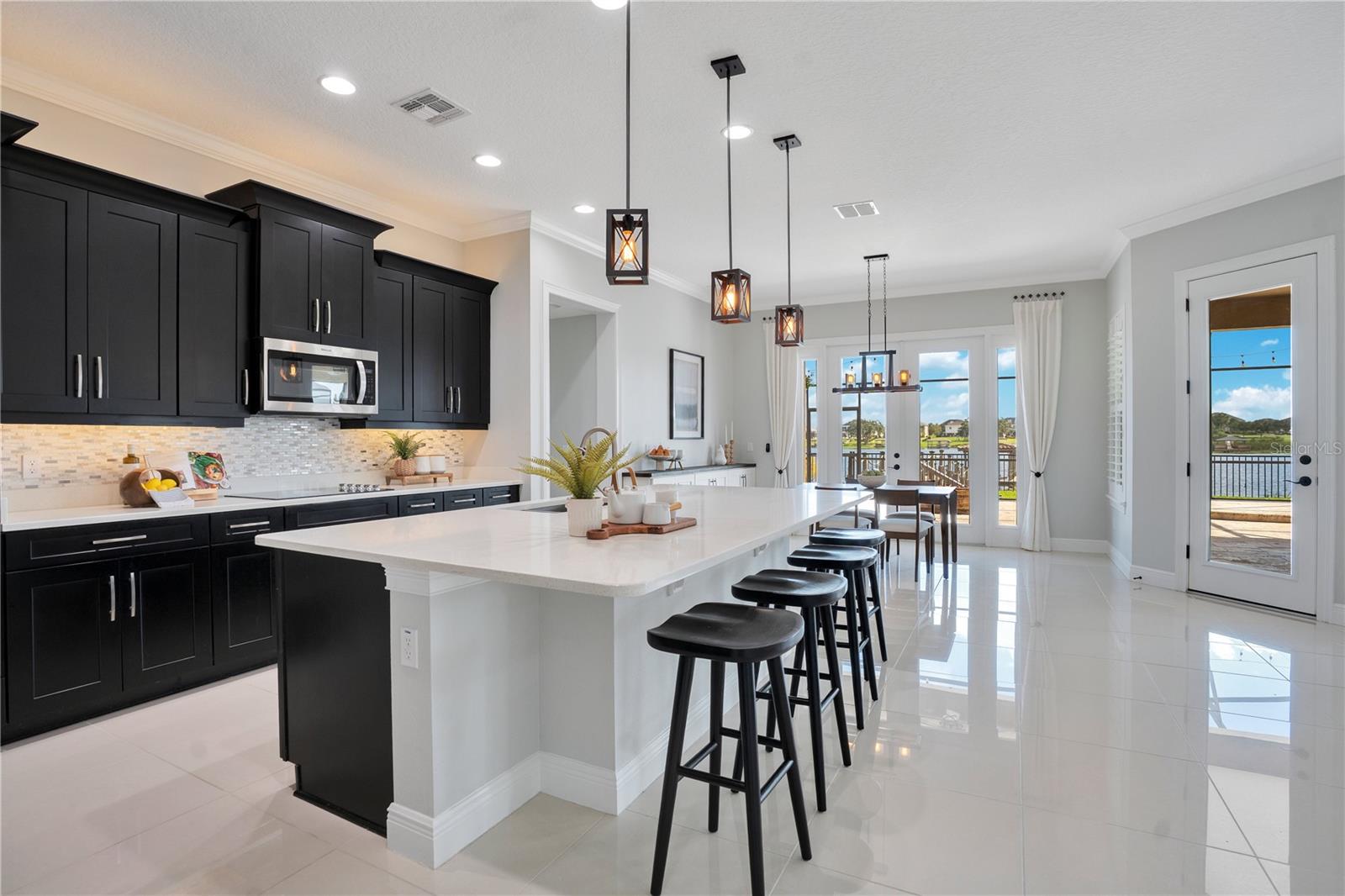 Image 41 of 100 For 16653 Broadwater Avenue