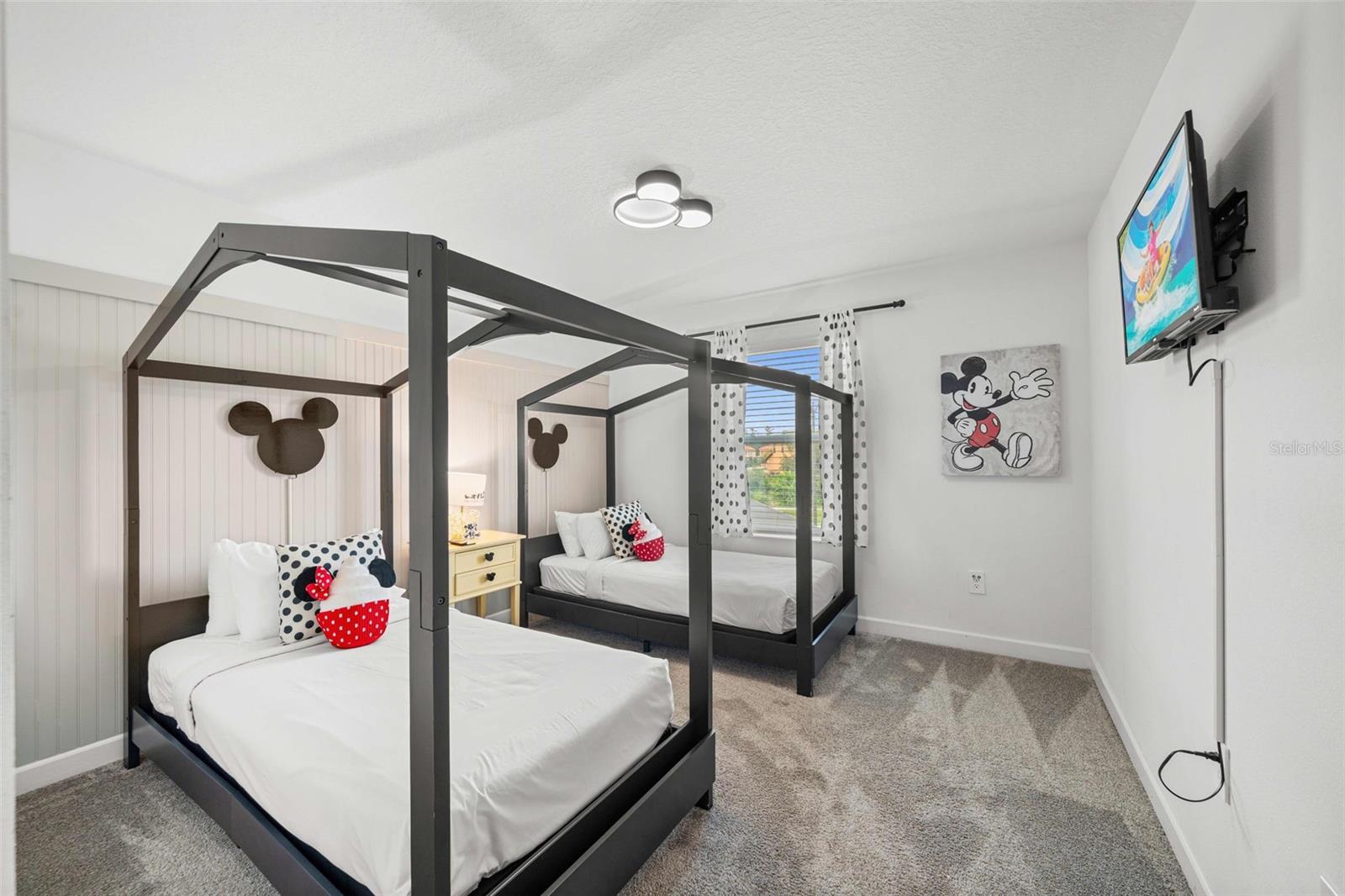 Image 17 of 28 For 4423 Scene Lane