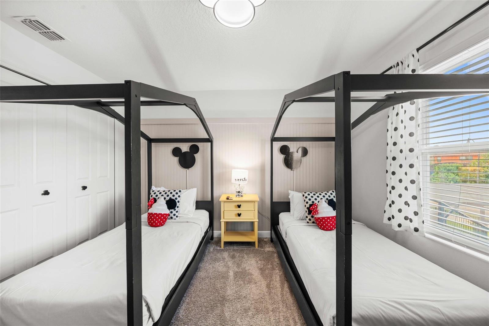 Image 18 of 28 For 4423 Scene Lane