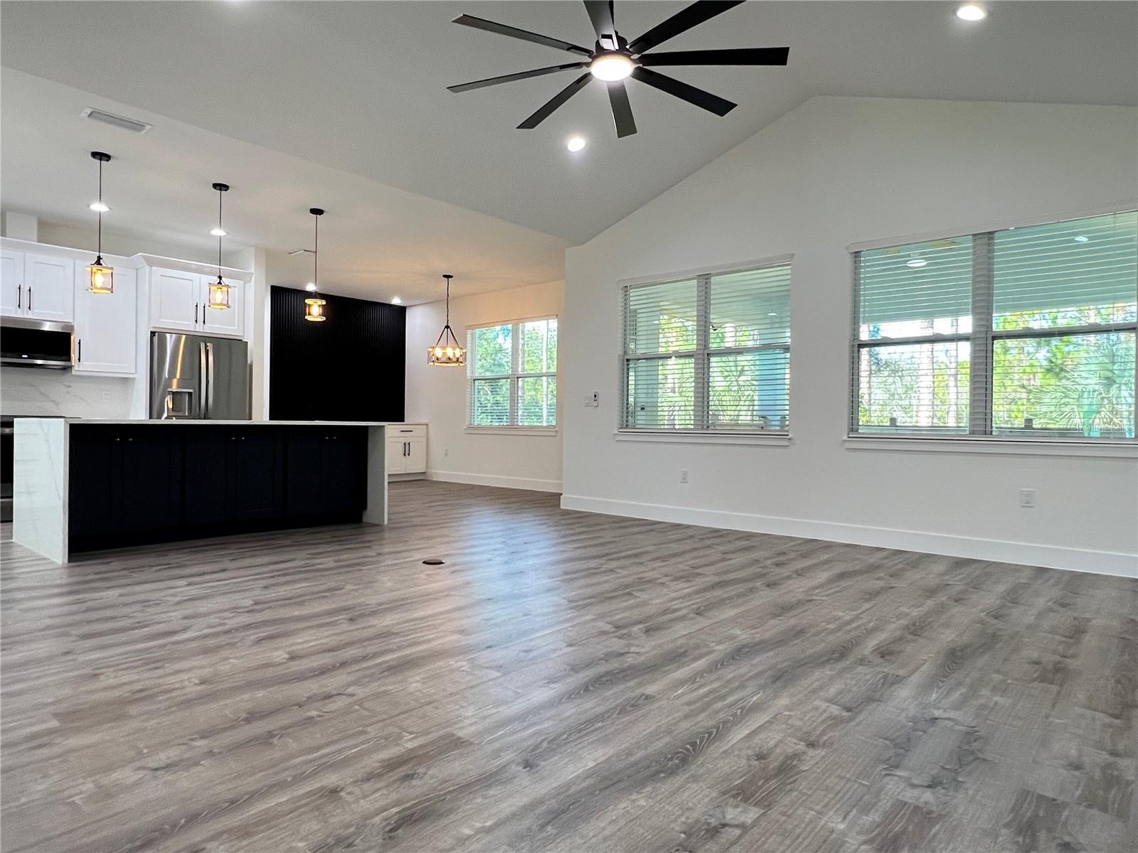 Image 14 of 46 For 140 Mitnik Drive