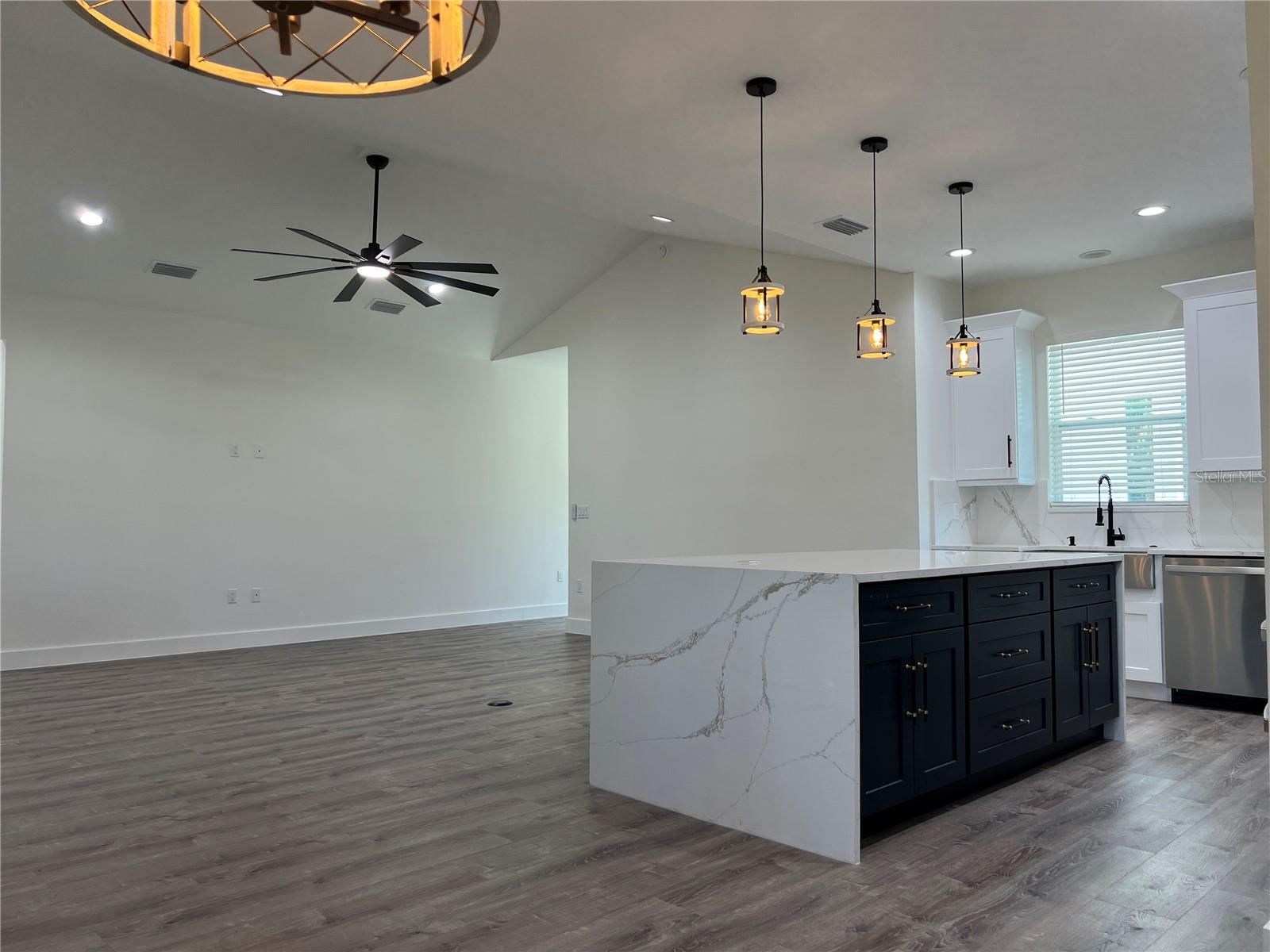 Image 22 of 46 For 140 Mitnik Drive