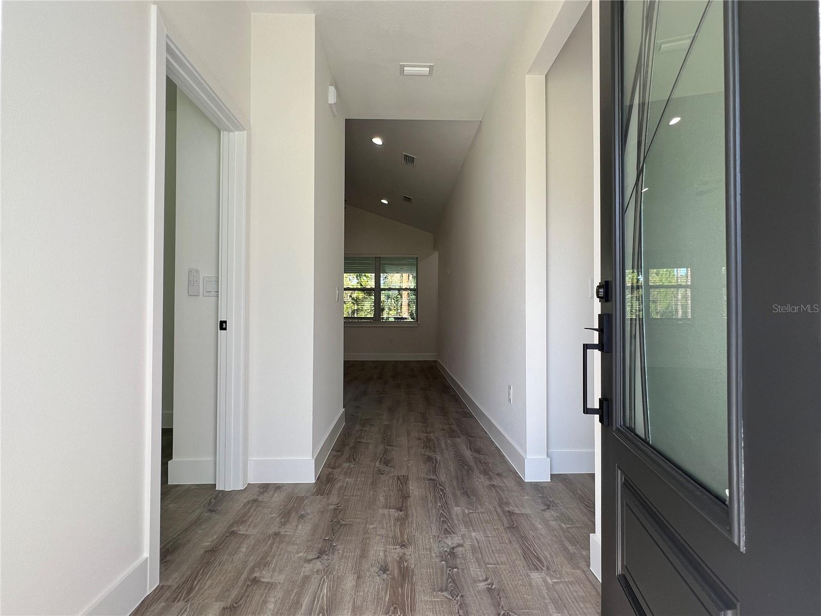 Image 7 of 46 For 140 Mitnik Drive