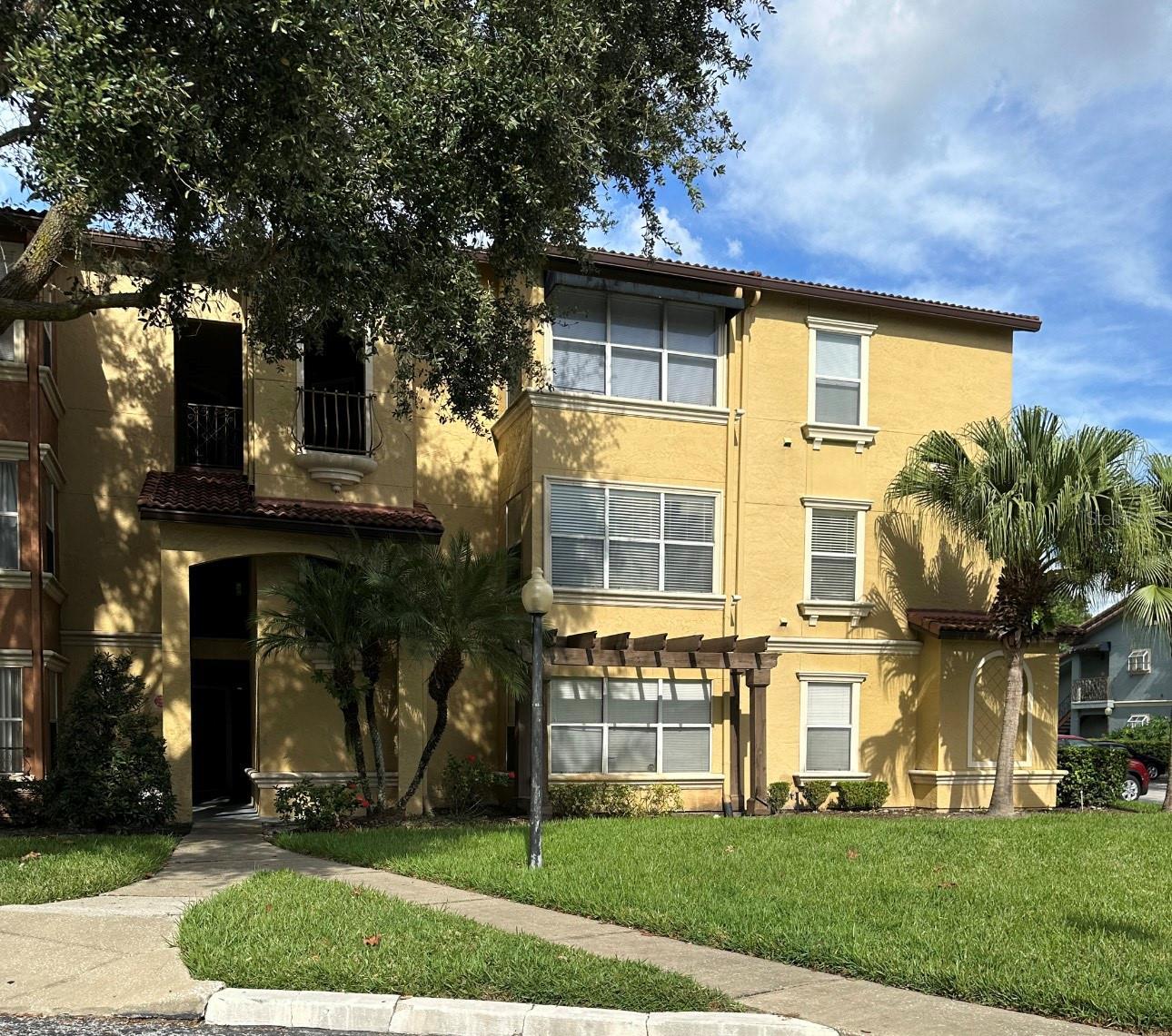 Details for 5124 Conroy Road 18, ORLANDO, FL 32811