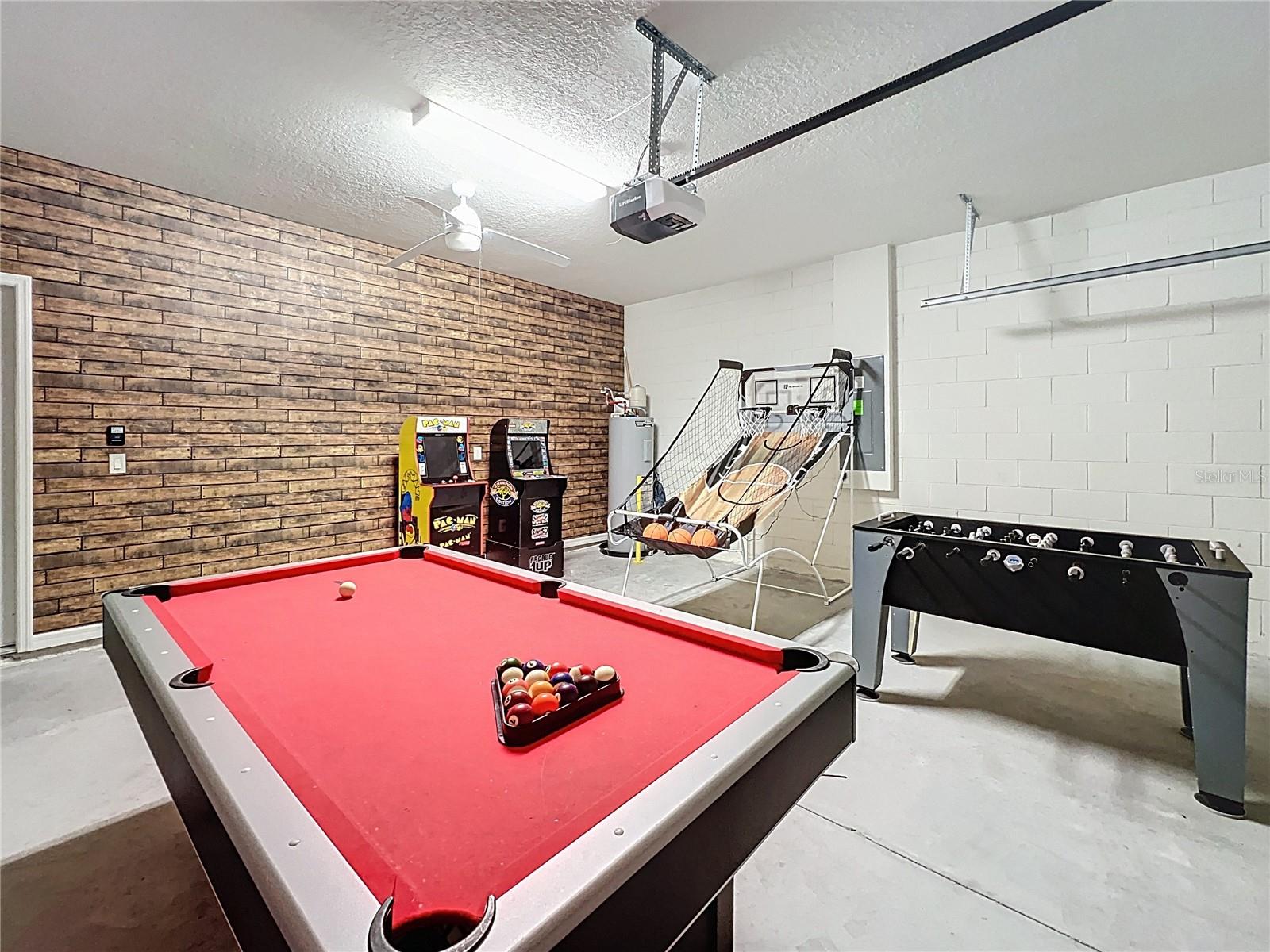 Image 14 of 47 For 2466 Dubai Street