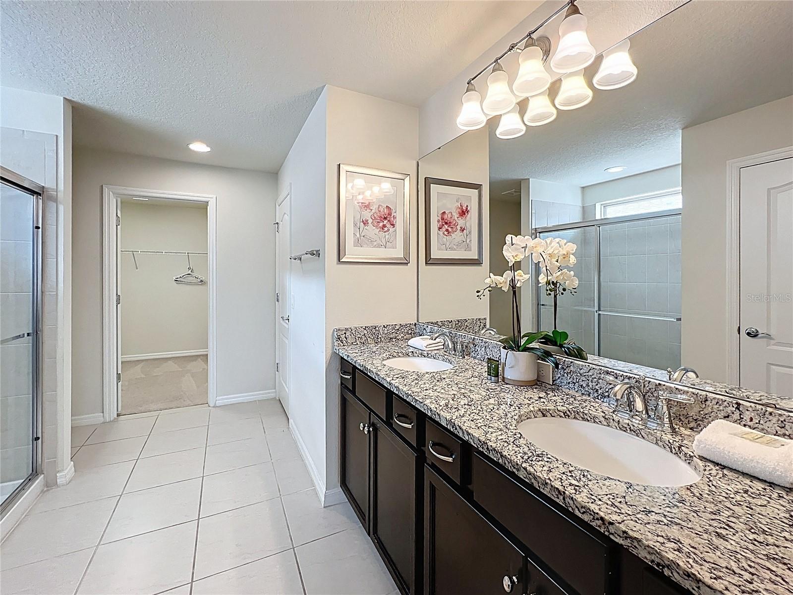 Image 20 of 47 For 2466 Dubai Street