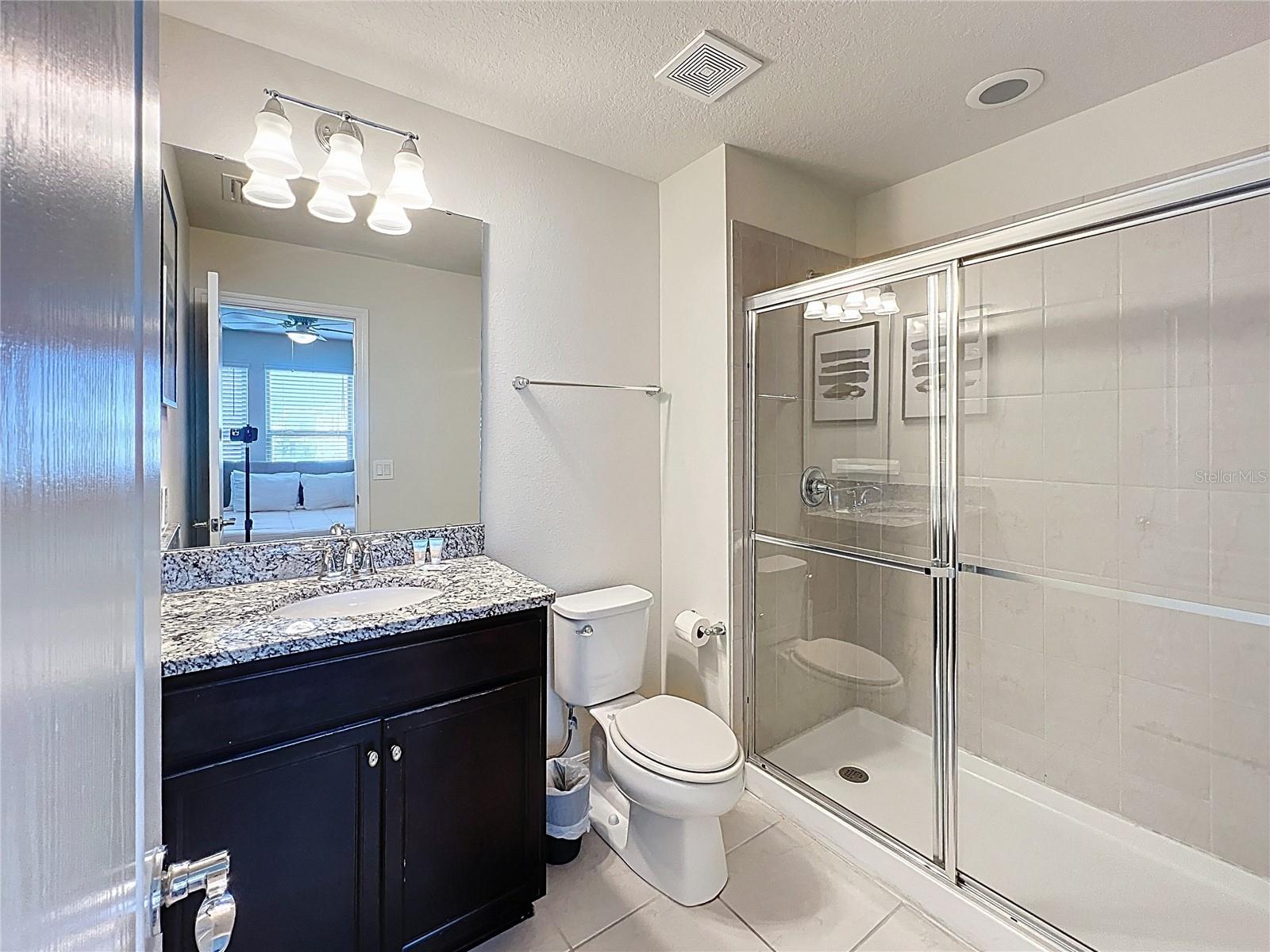 Image 24 of 47 For 2466 Dubai Street