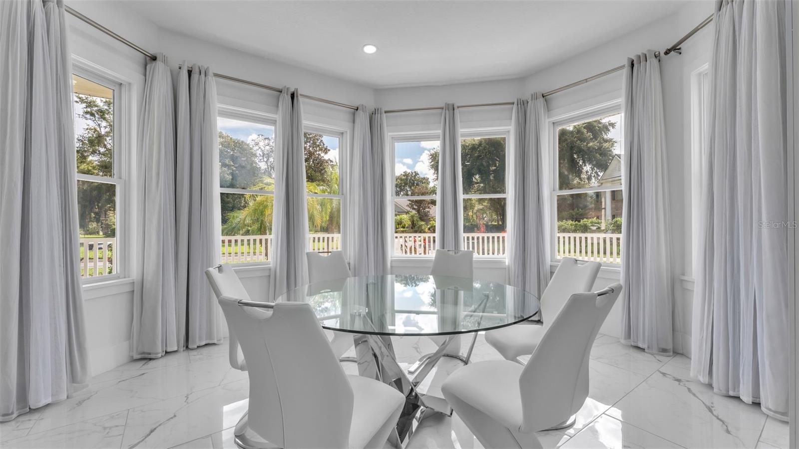Image 13 of 76 For 1632 Regal Cove Court
