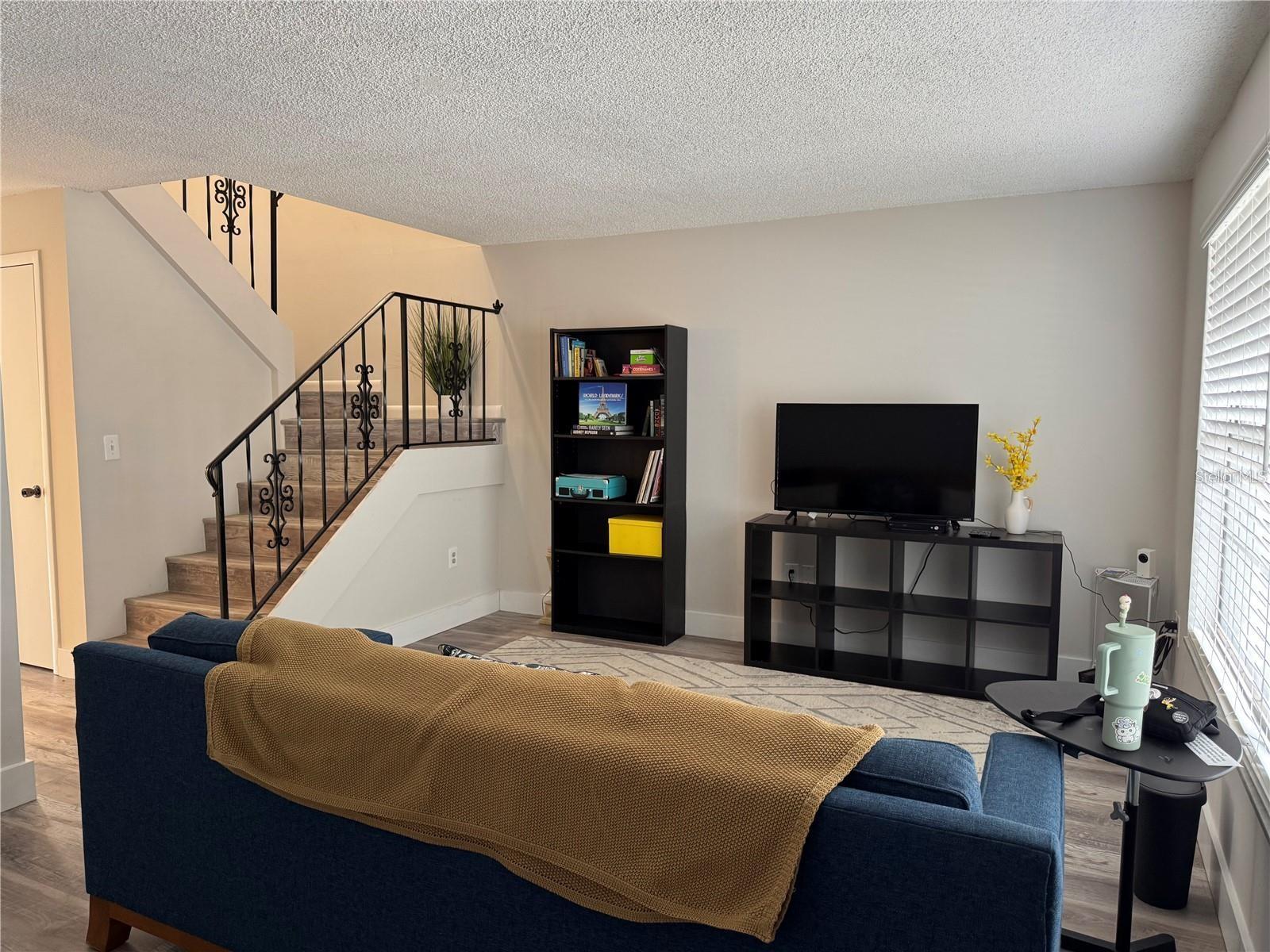 Image 3 of 7 For 6062 Village Circle Ge