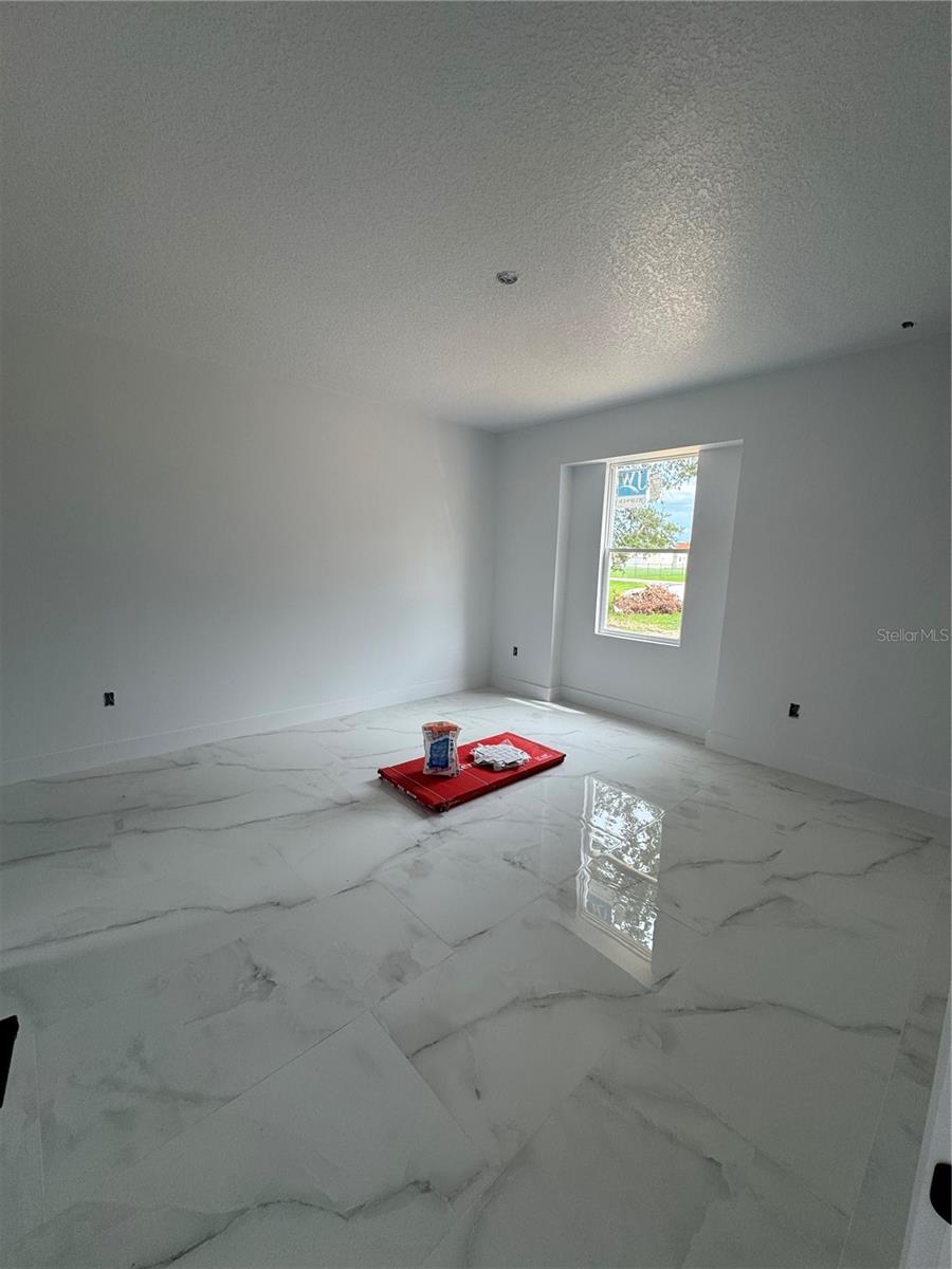 Image 15 of 43 For 823 Magnolia Avenue