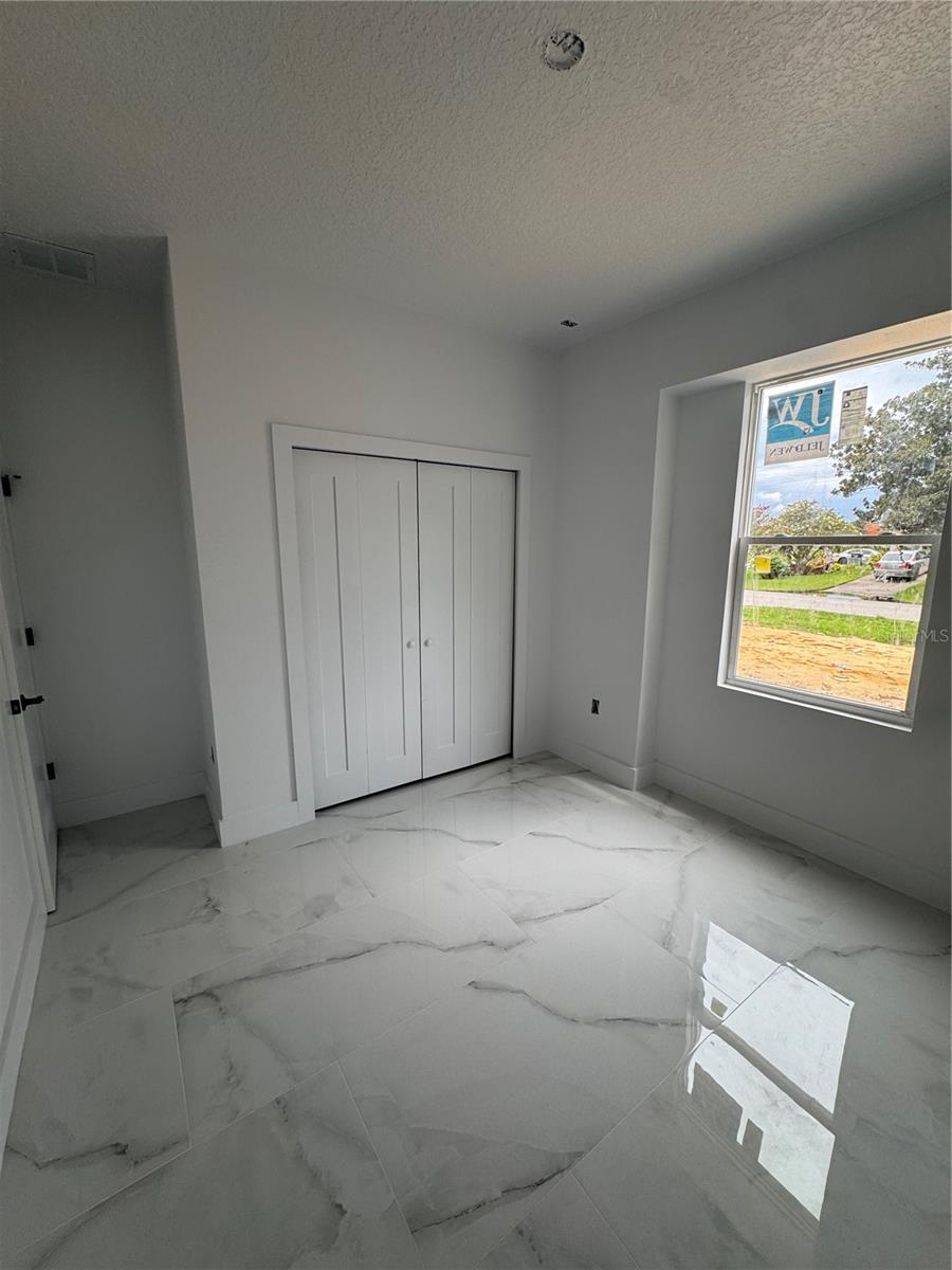 Image 24 of 43 For 823 Magnolia Avenue