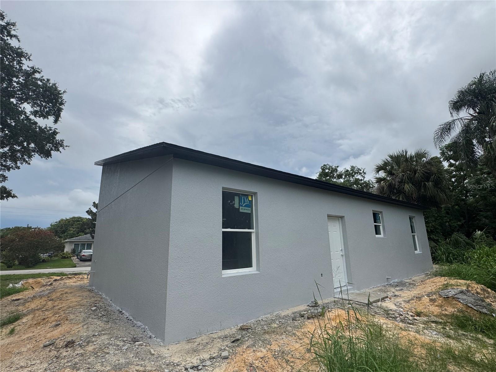 Image 30 of 43 For 823 Magnolia Avenue