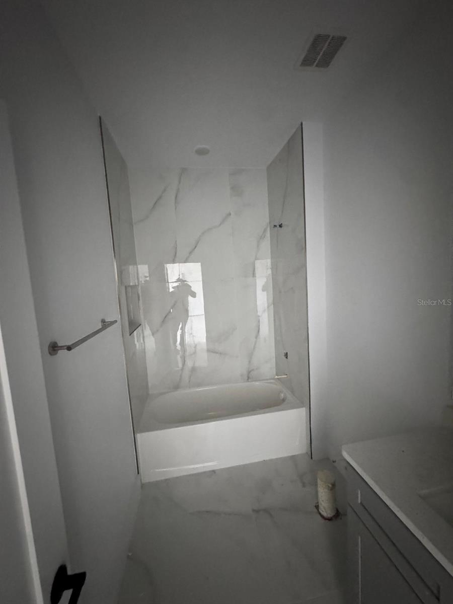 Image 35 of 43 For 823 Magnolia Avenue