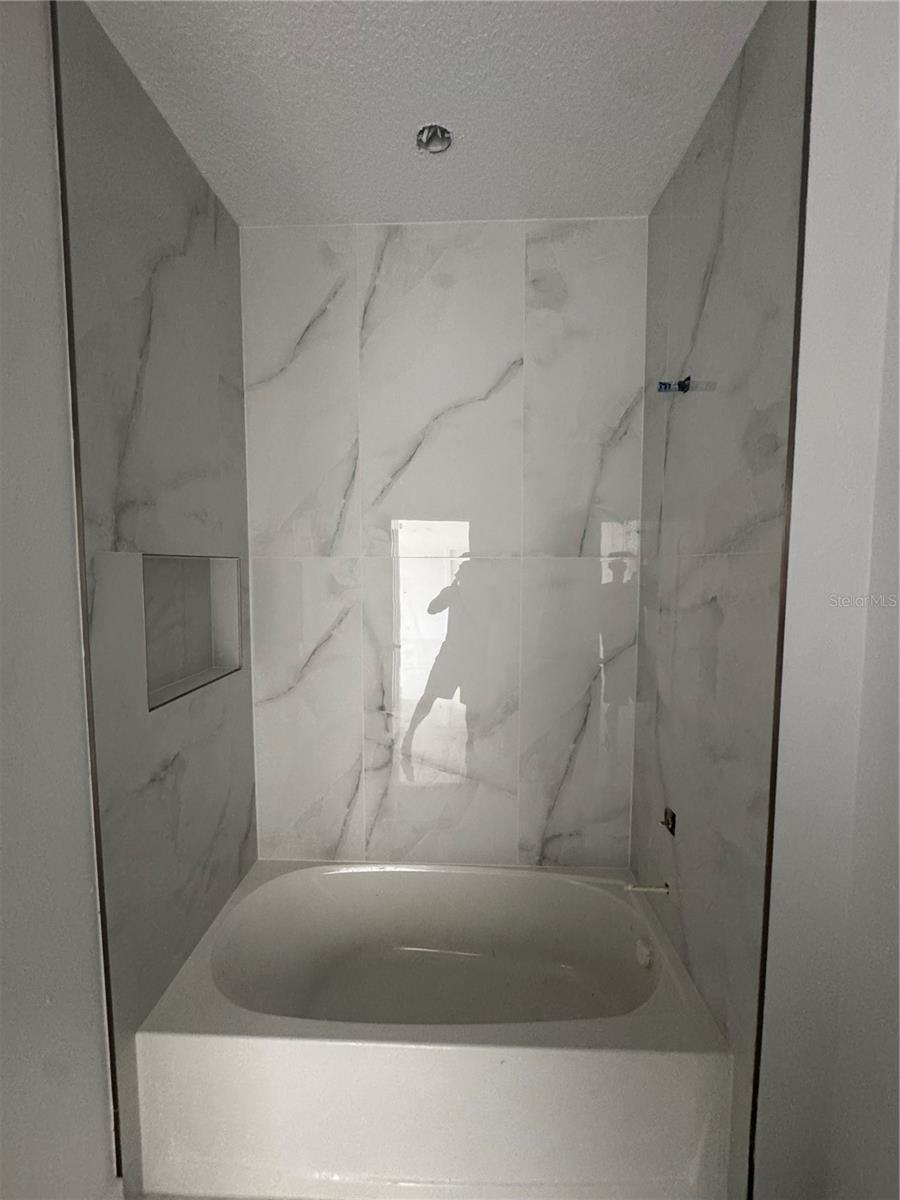 Image 36 of 43 For 823 Magnolia Avenue