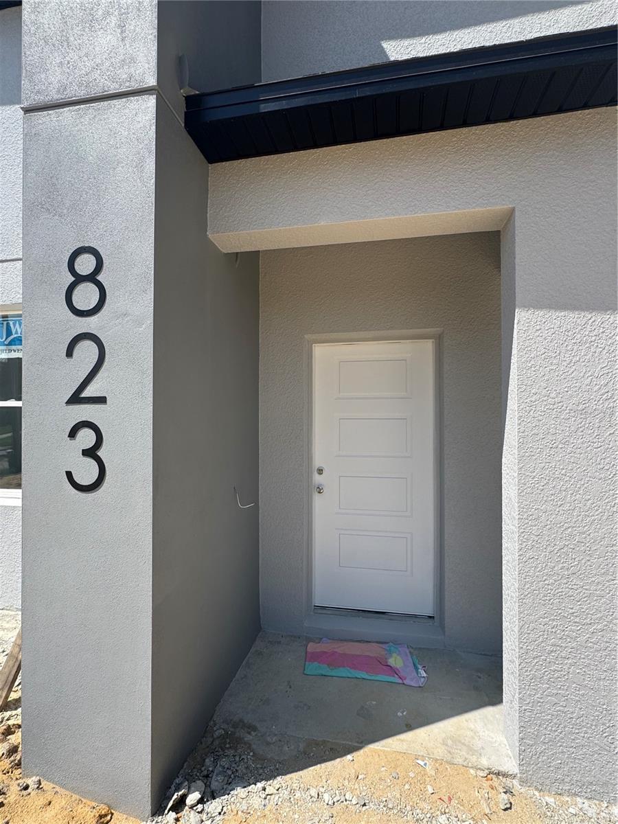 Image 4 of 43 For 823 Magnolia Avenue