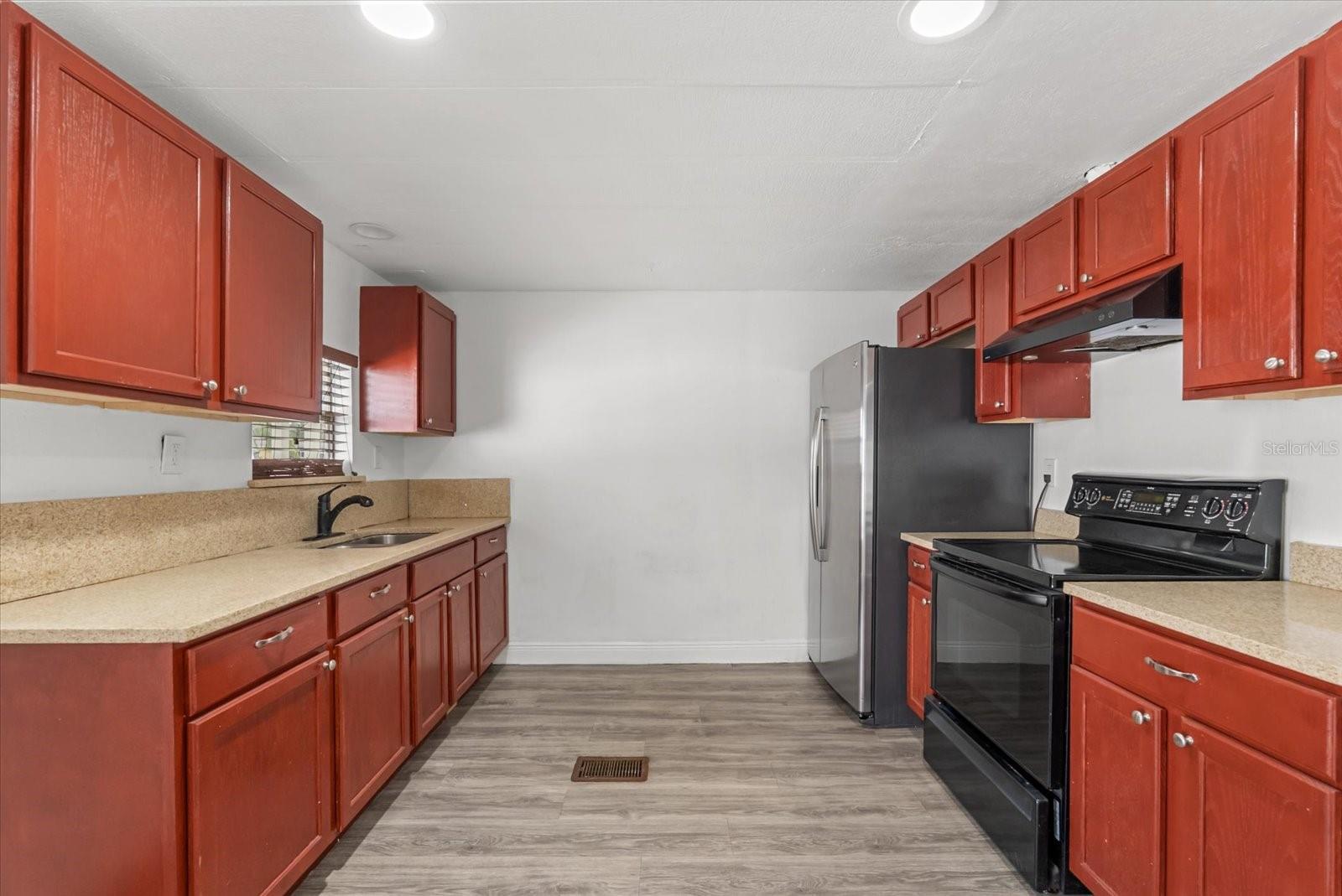Image 11 of 32 For 2829 Texas Avenue