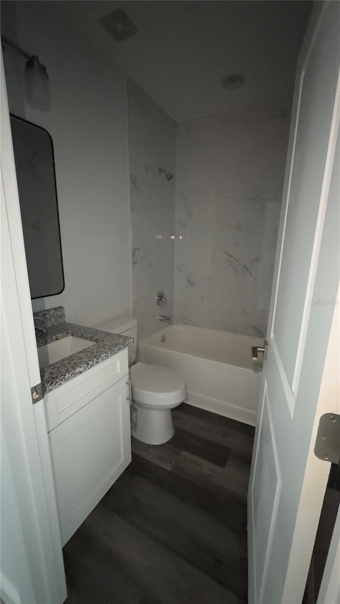 Image 19 of 33 For 2217 Fraser Street