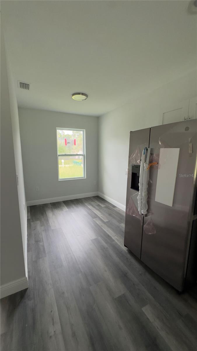 Image 7 of 33 For 2217 Fraser Street