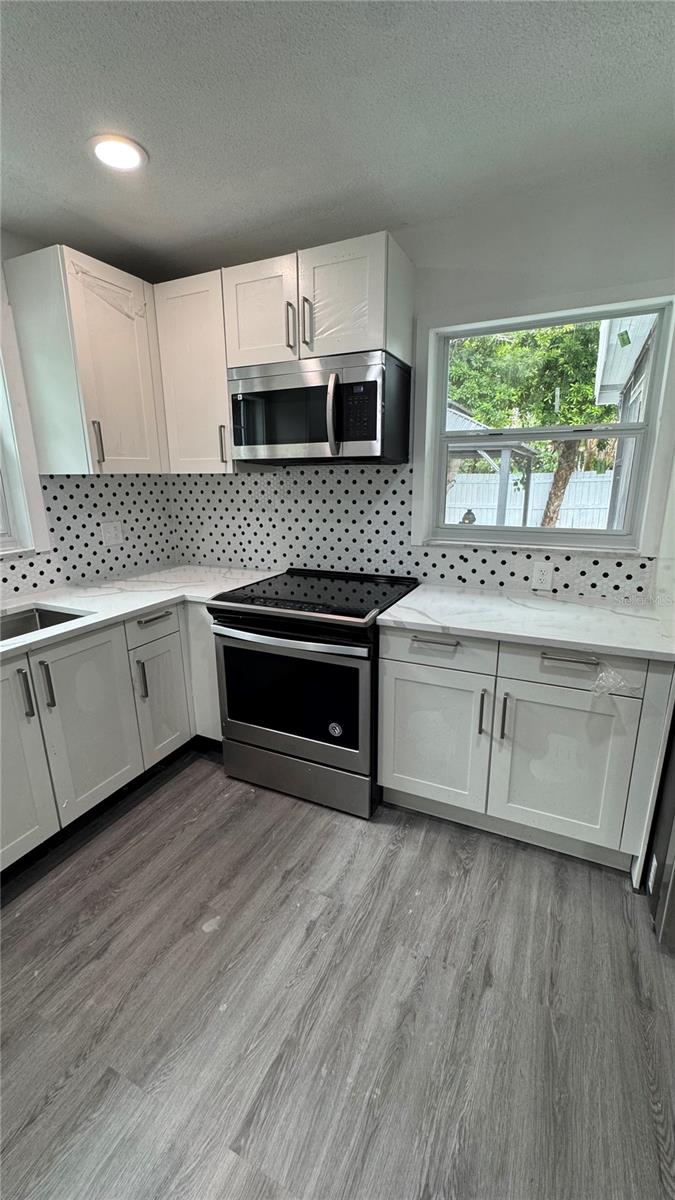 Image 18 of 46 For 2197 63rd Avenue S