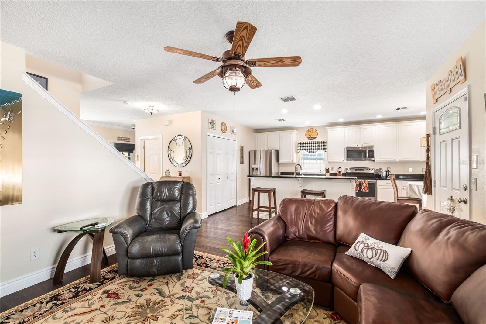 Image 5 of 37 For 1122 White Moss Lane