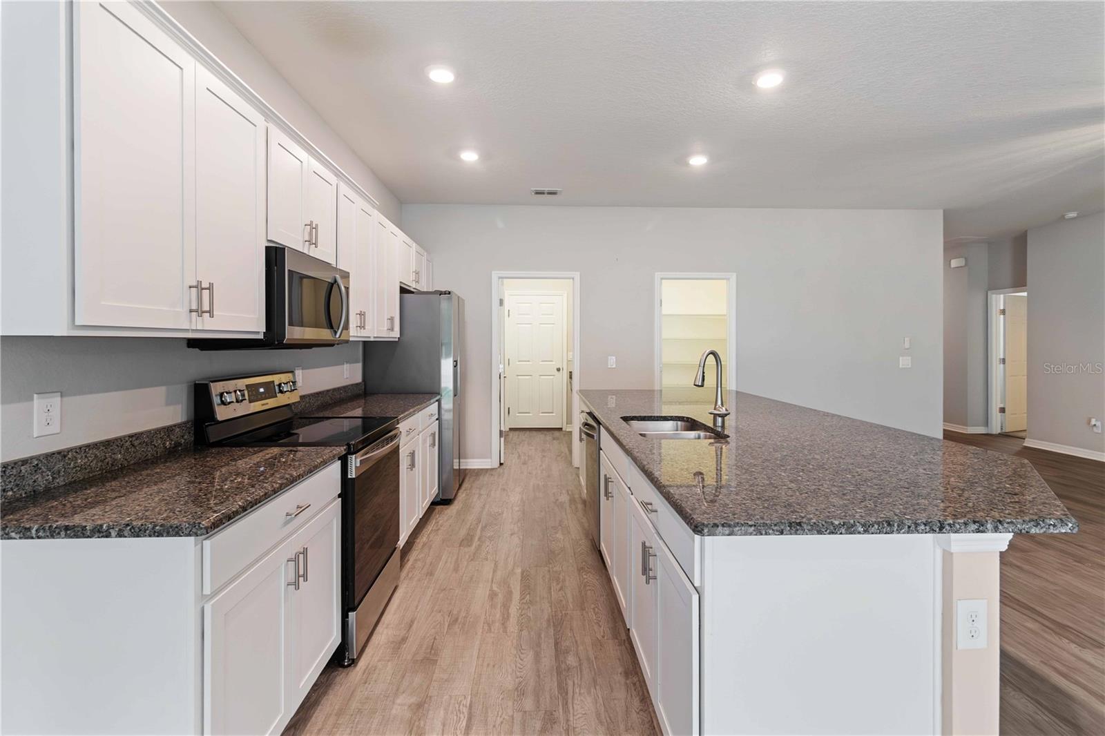 Image 15 of 35 For 86 Polermo Avenue