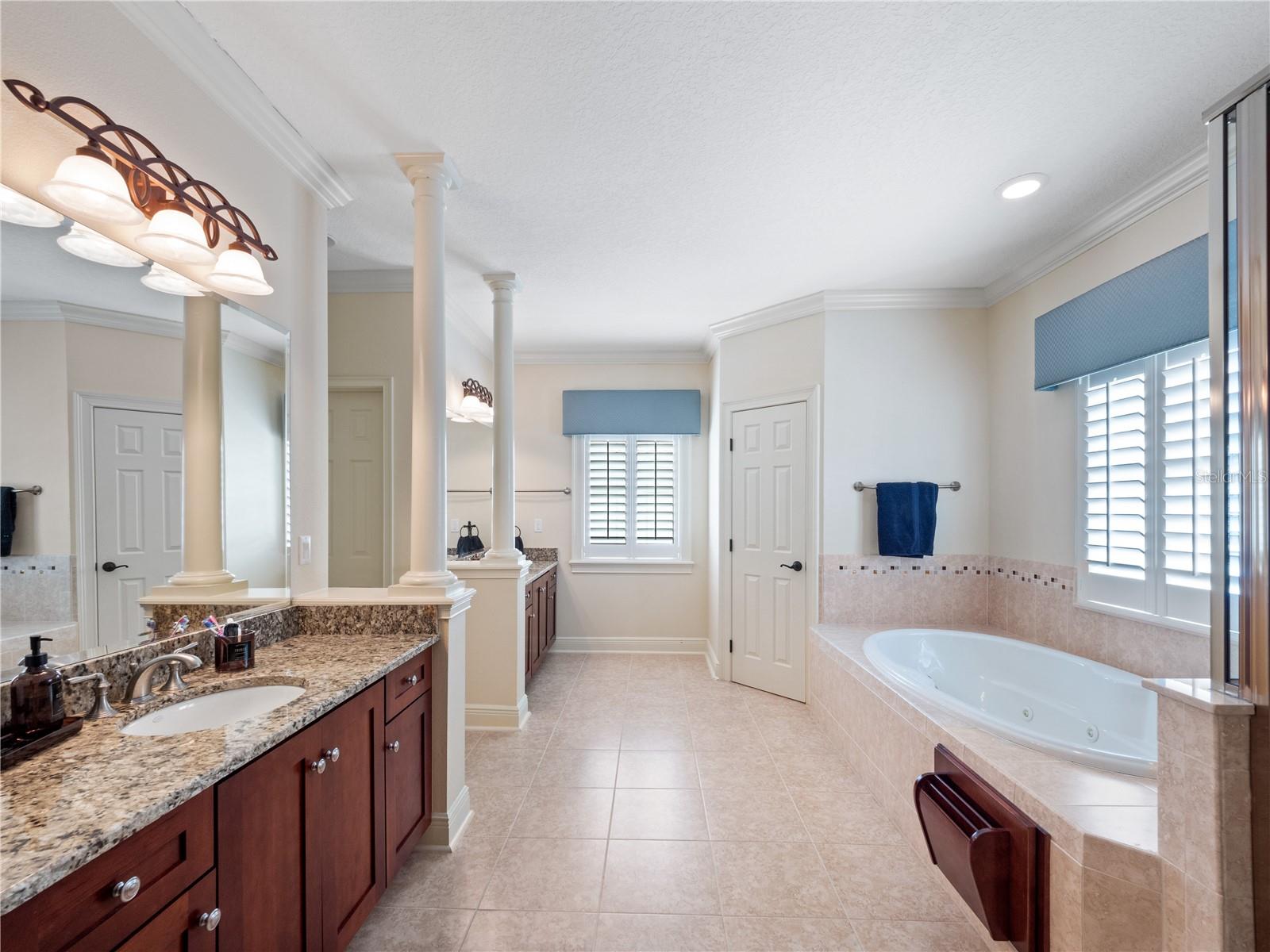 Image 33 of 47 For 1208 Radiant Street