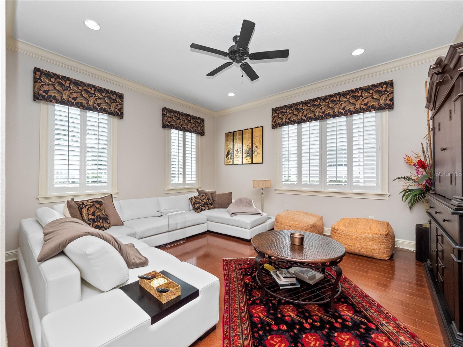 Image 7 of 47 For 1208 Radiant Street