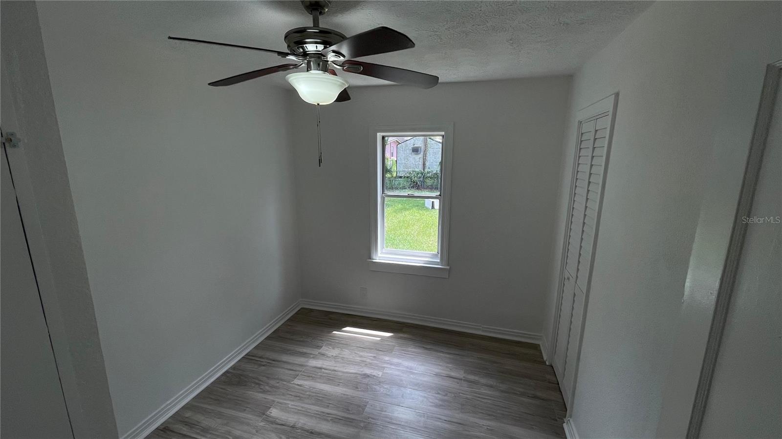 Image 10 of 23 For 807 Orchid Avenue