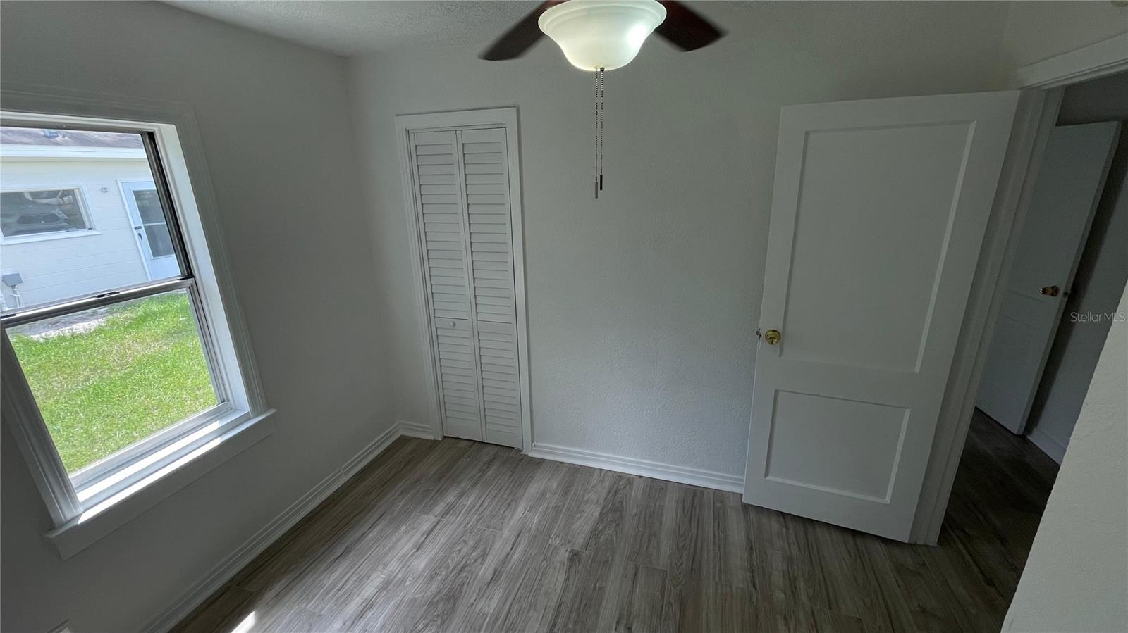 Image 9 of 23 For 807 Orchid Avenue