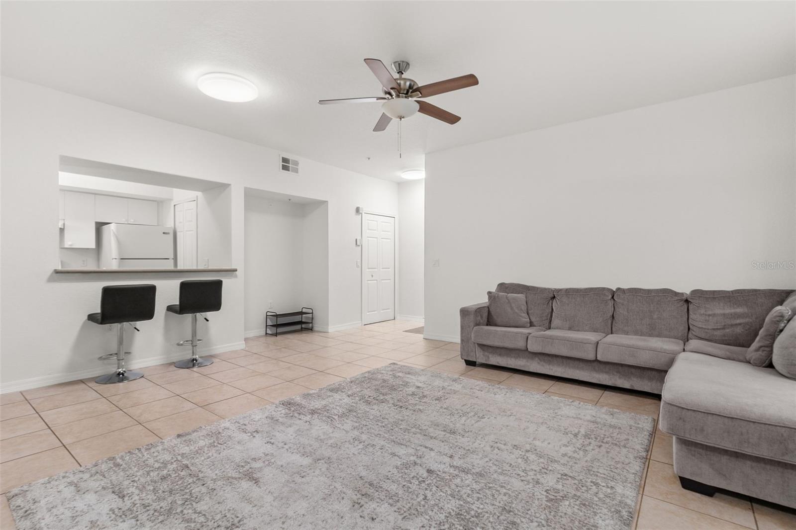 Image 10 of 40 For 5105 City Street 828