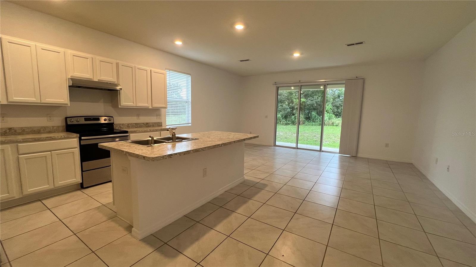 Image 3 of 10 For 350 Feltrim Reserve