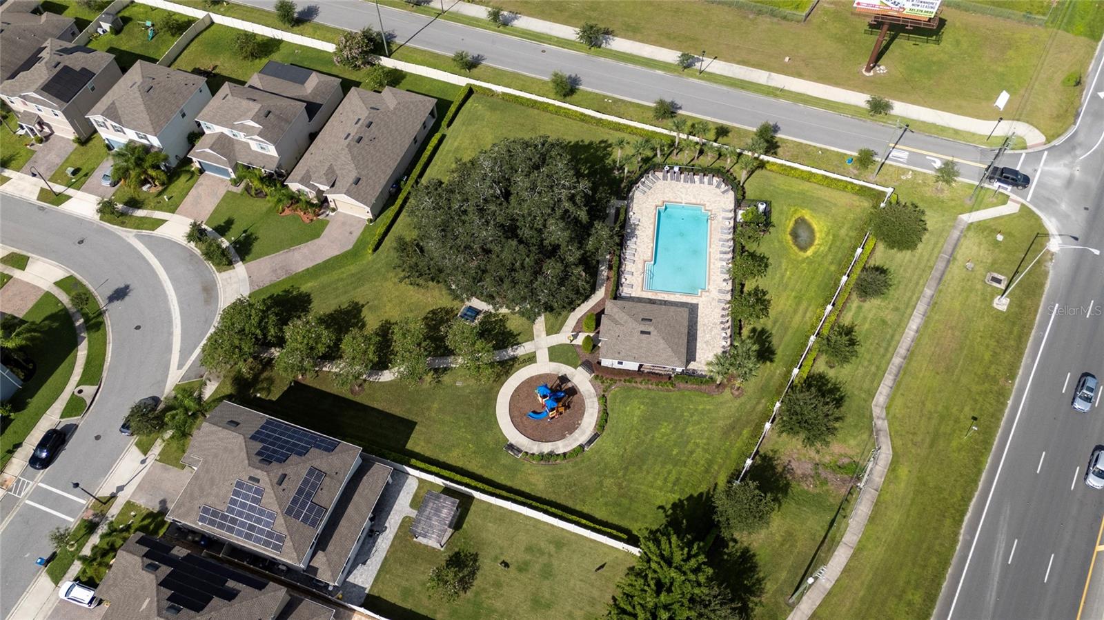 Image 11 of 50 For 2095 Sola Vista Avenue