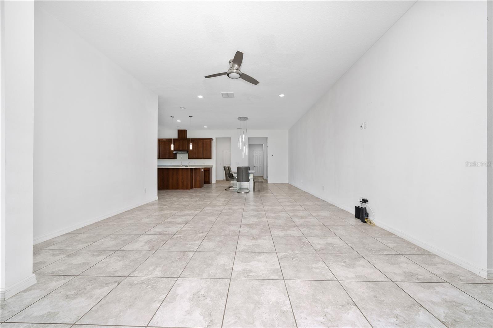 Image 24 of 50 For 2095 Sola Vista Avenue