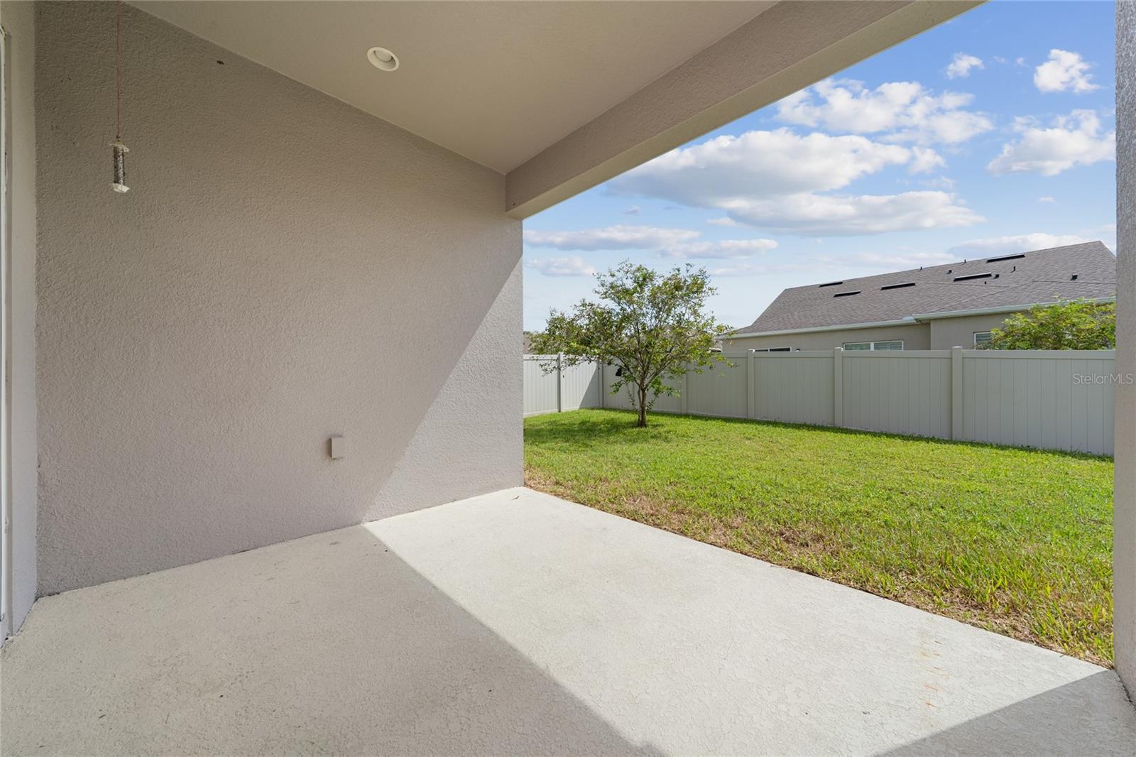 Image 36 of 50 For 2095 Sola Vista Avenue